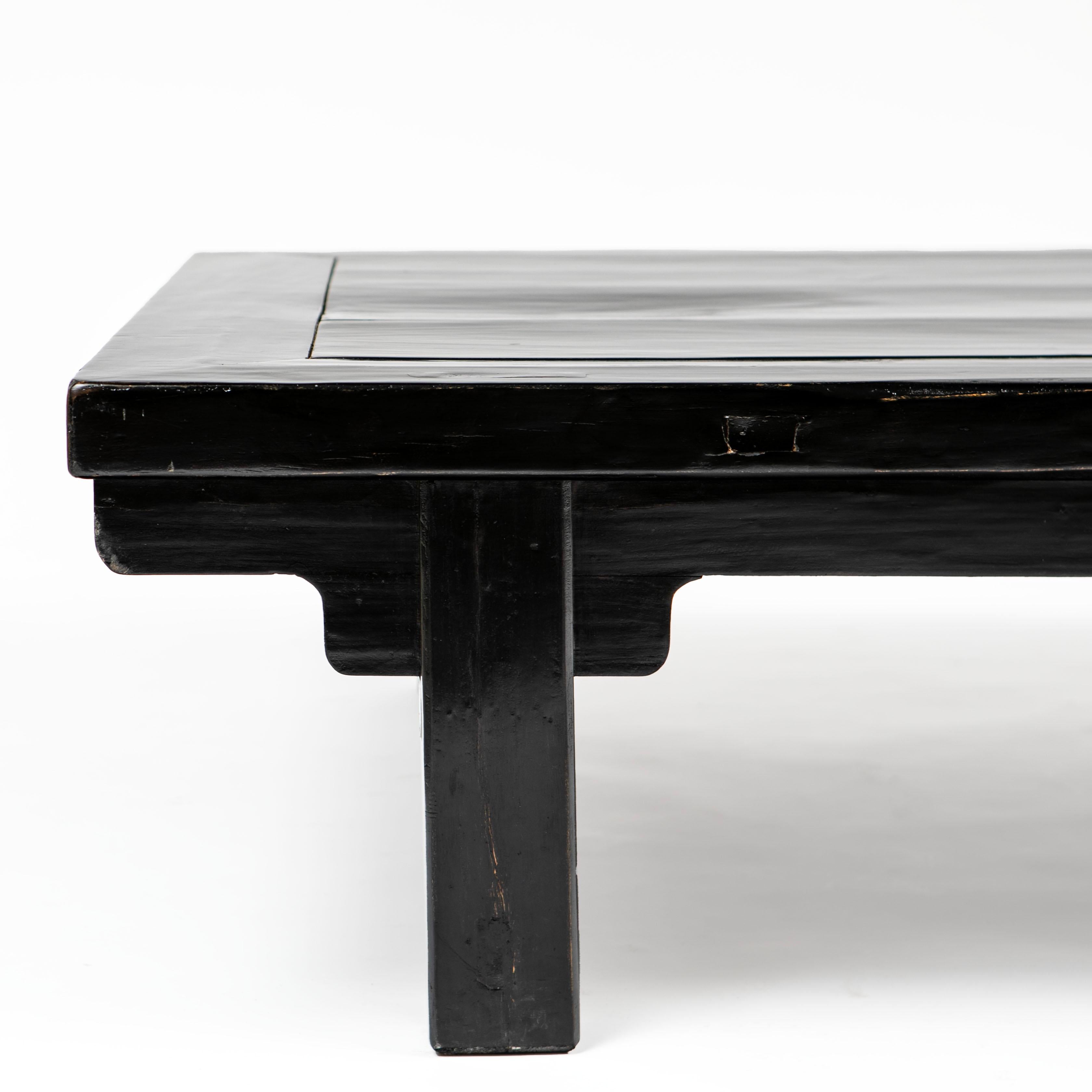 Large Low Chinese Ming Style Coffee Table in Black Lacquer For Sale 2
