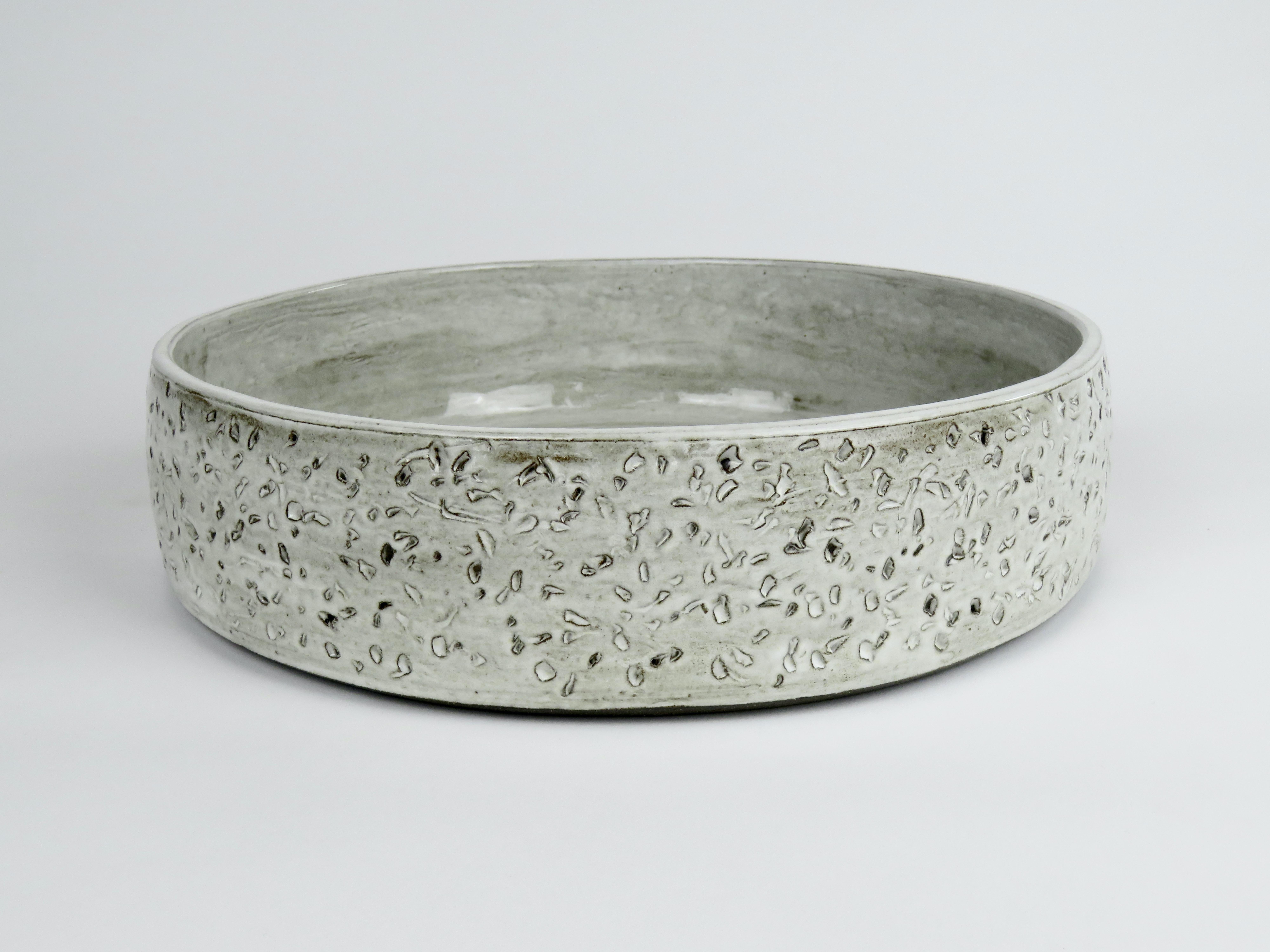 Organic Modern Large Flat Serving Bowl, Hand Carved Exterior In Off-White Glaze, Ceramic For Sale