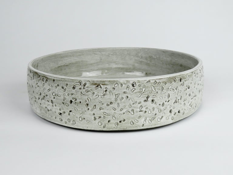 Organic Modern Large Low Serving Bowl, Carved Exterior In Off-White Glaze, Hand Built Ceramic For Sale