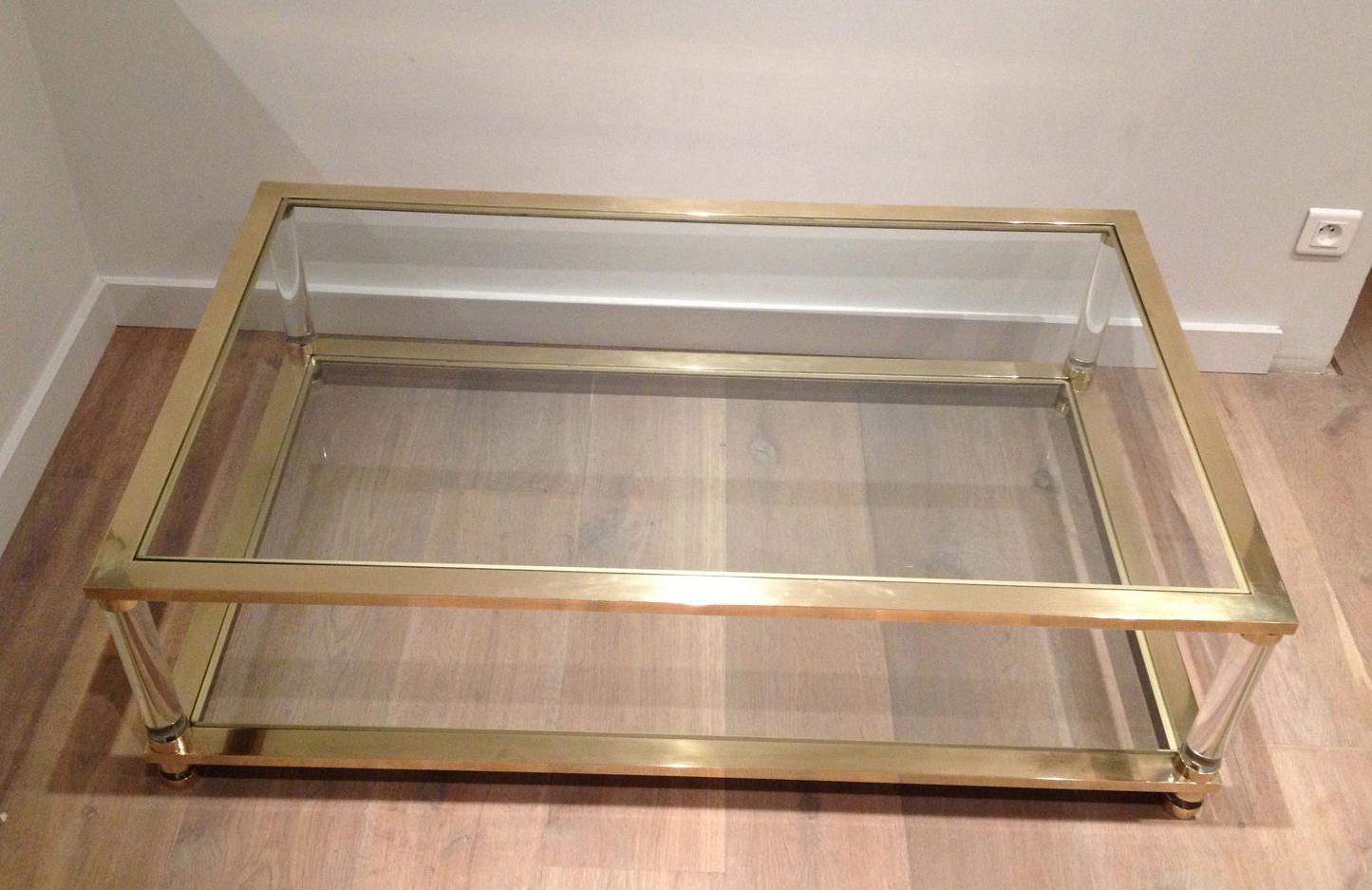 Large lucite and brass coffee table. French work. Circa 1970 In Good Condition In Marcq-en-Barœul, Hauts-de-France