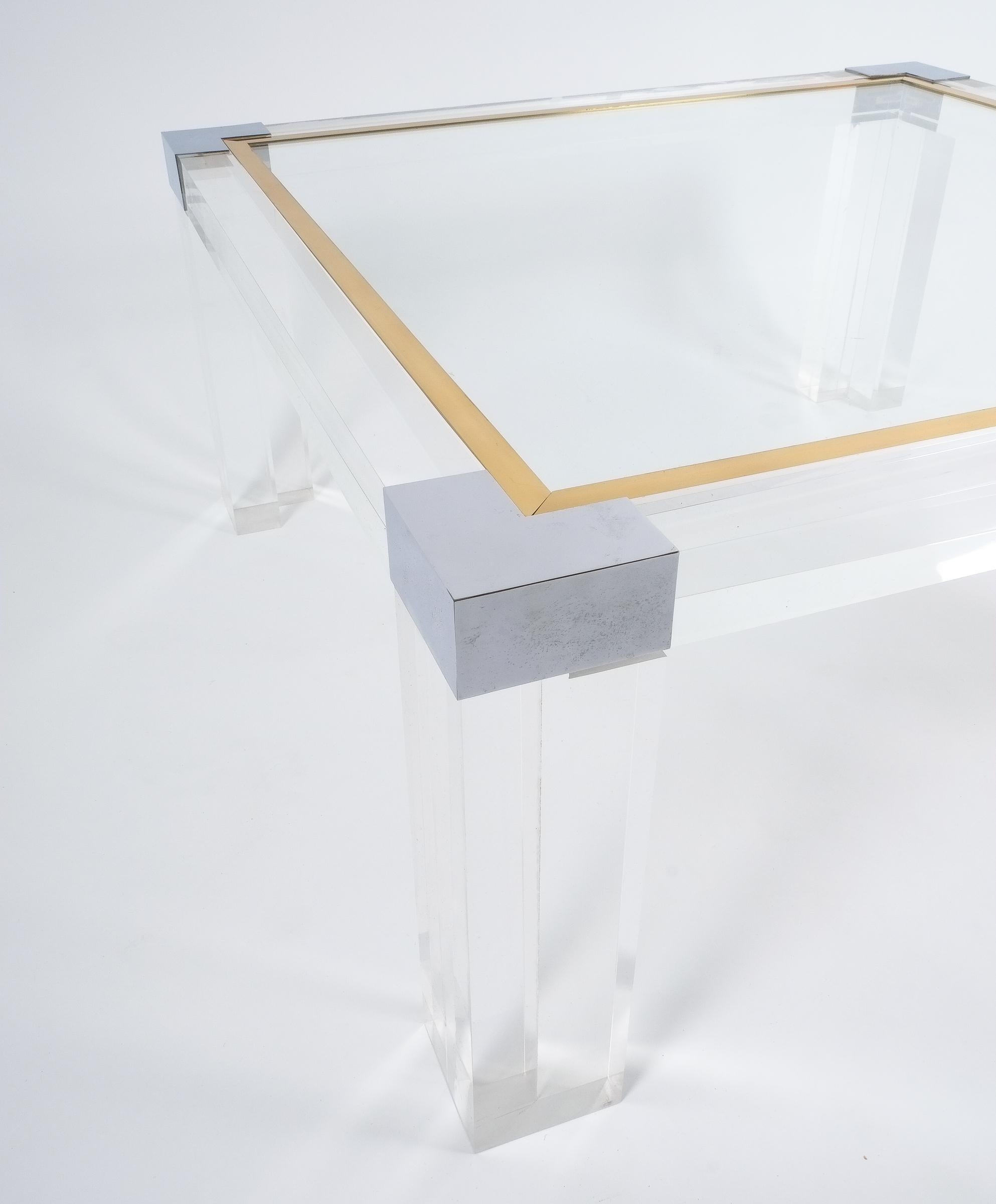 Large Lucite and Brass Coffee Table Style Charles Hollis Jones In Good Condition In Vienna, AT