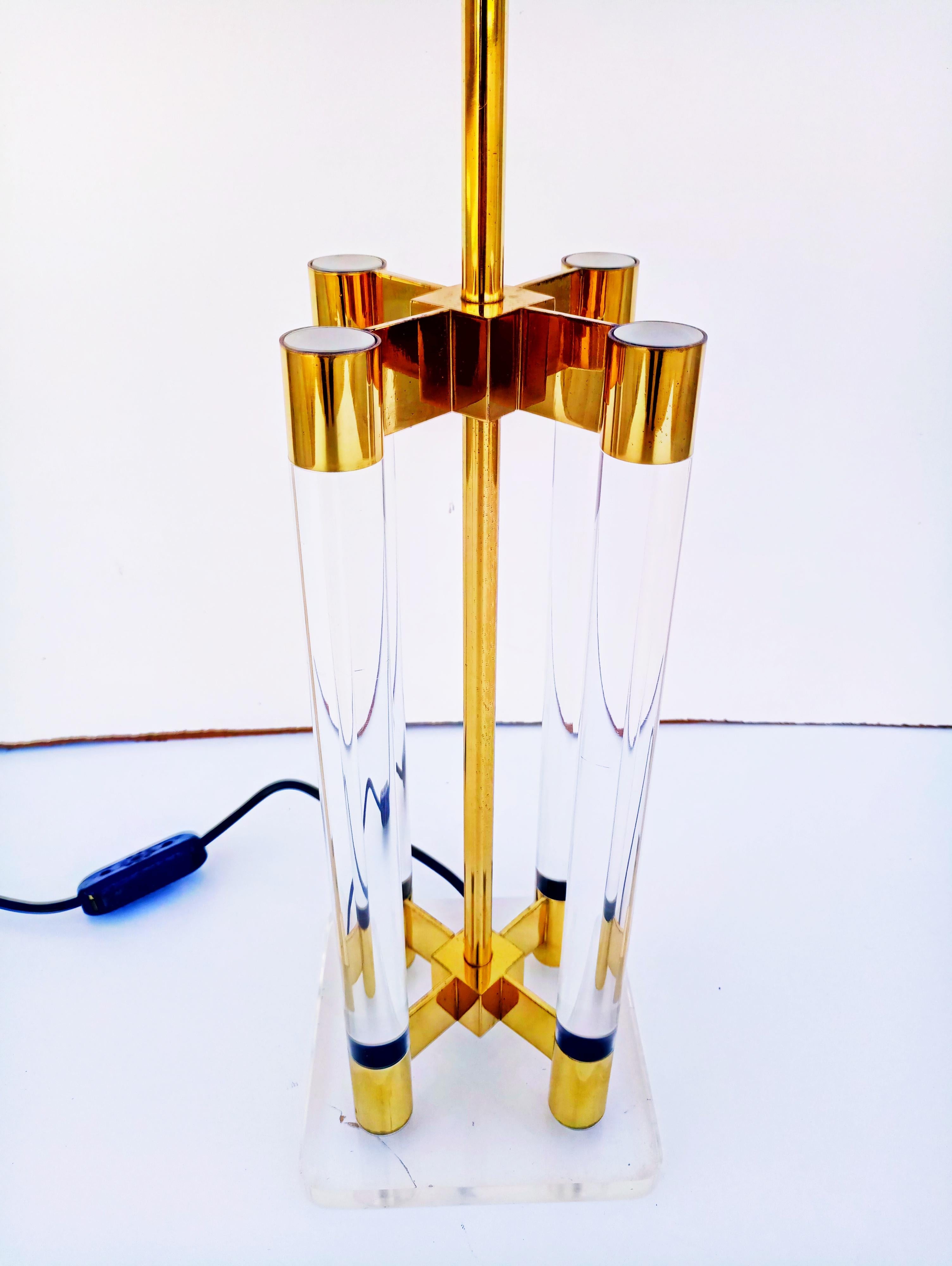 20th Century Large Lucite and Brass Table Lamp, Italy, 1970s For Sale