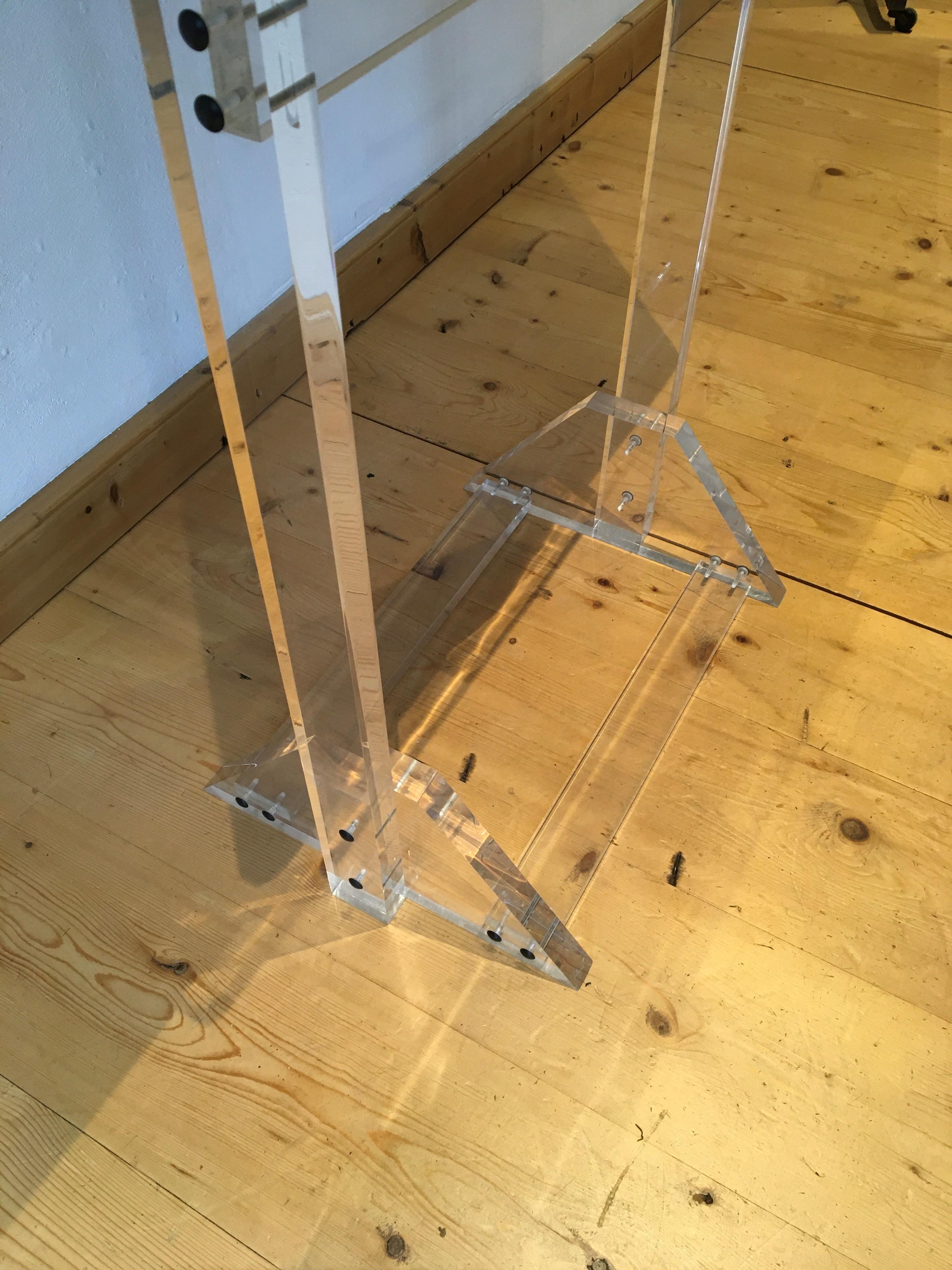 Large Lucite Art Easel In Good Condition In Antwerp, BE