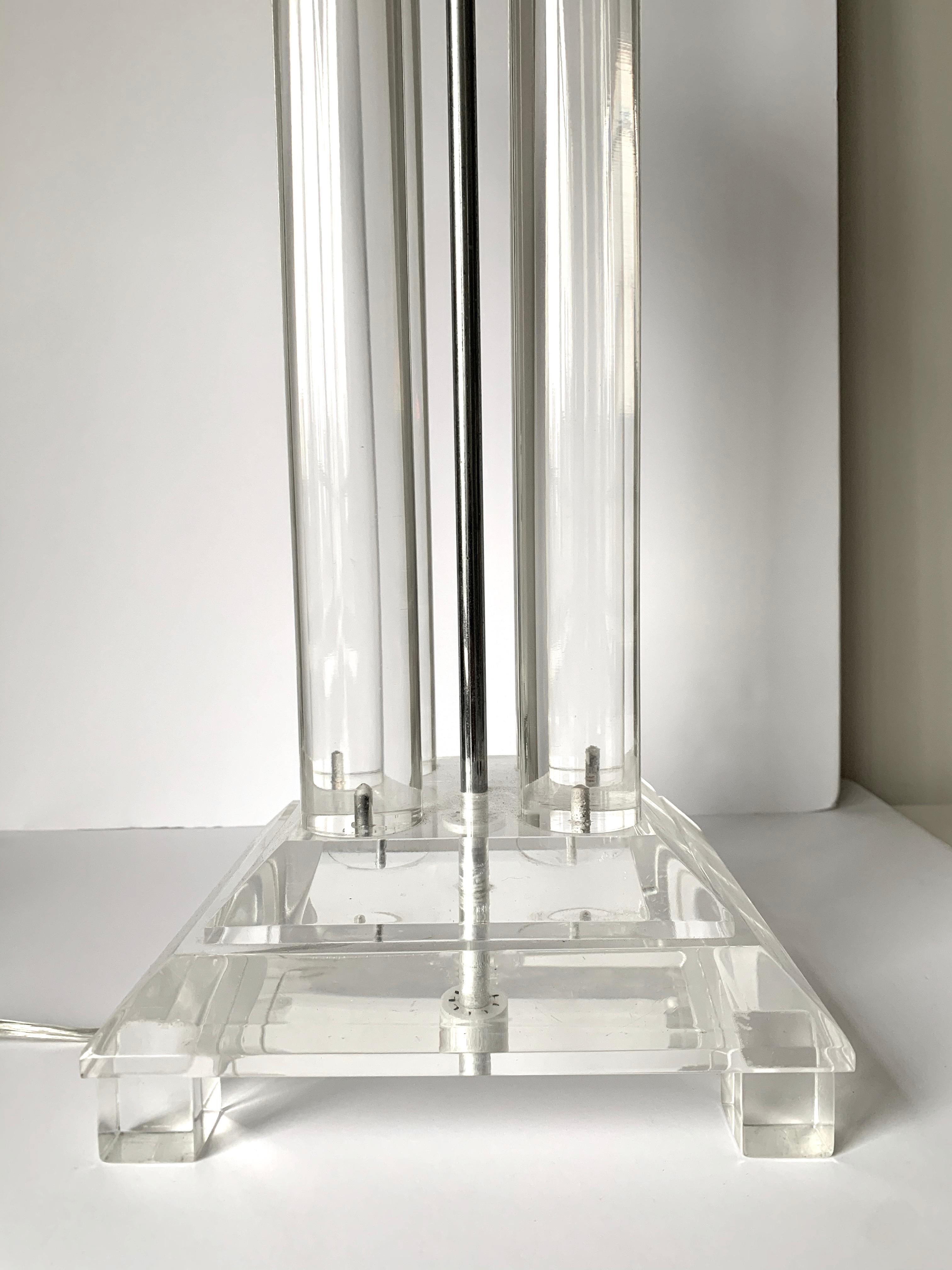 Mid-Century Modern Large Lucite Column Table Lamp For Sale