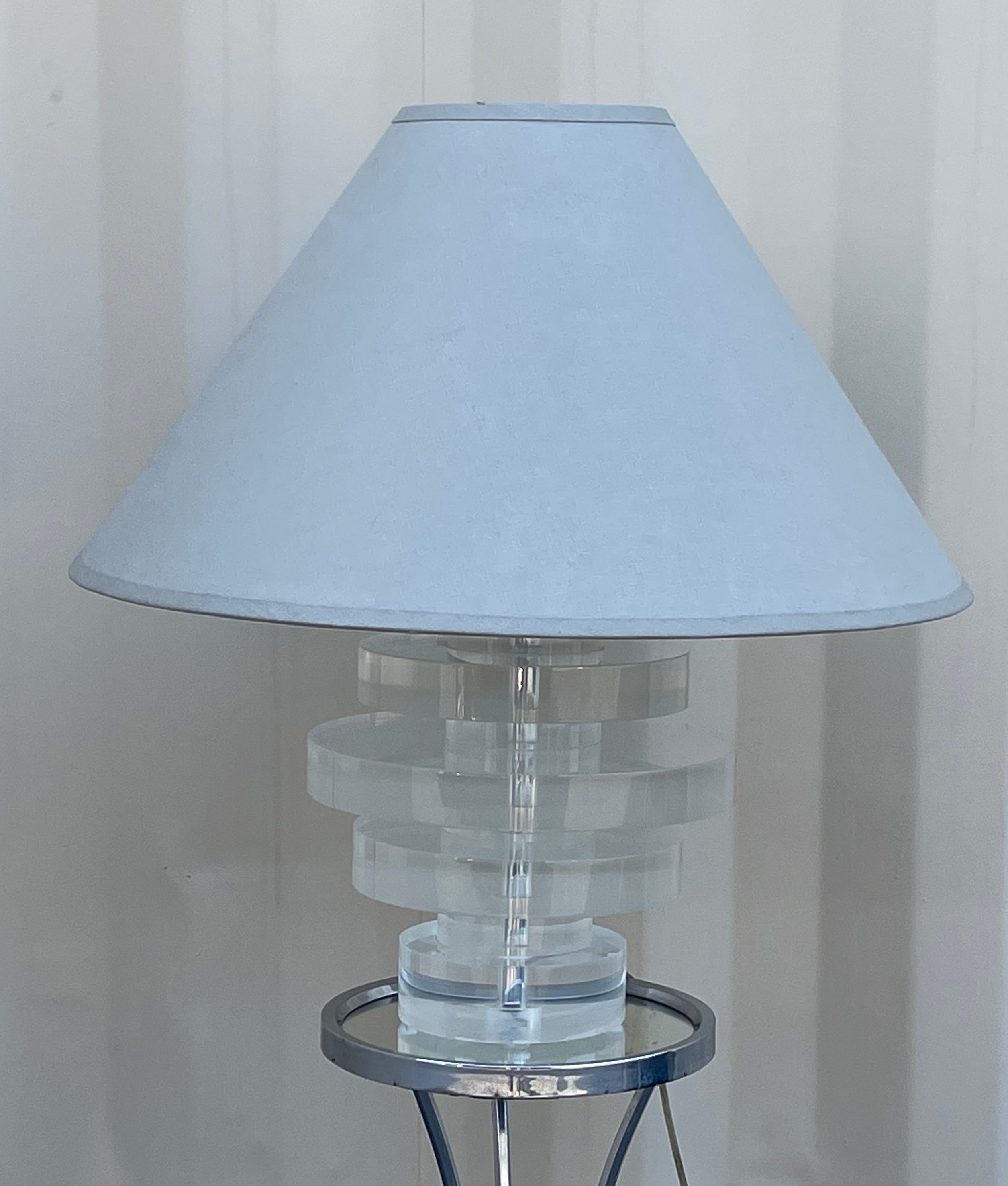 Large Lucite Disk Table Lamp in the Style of Karl Springer For Sale 7