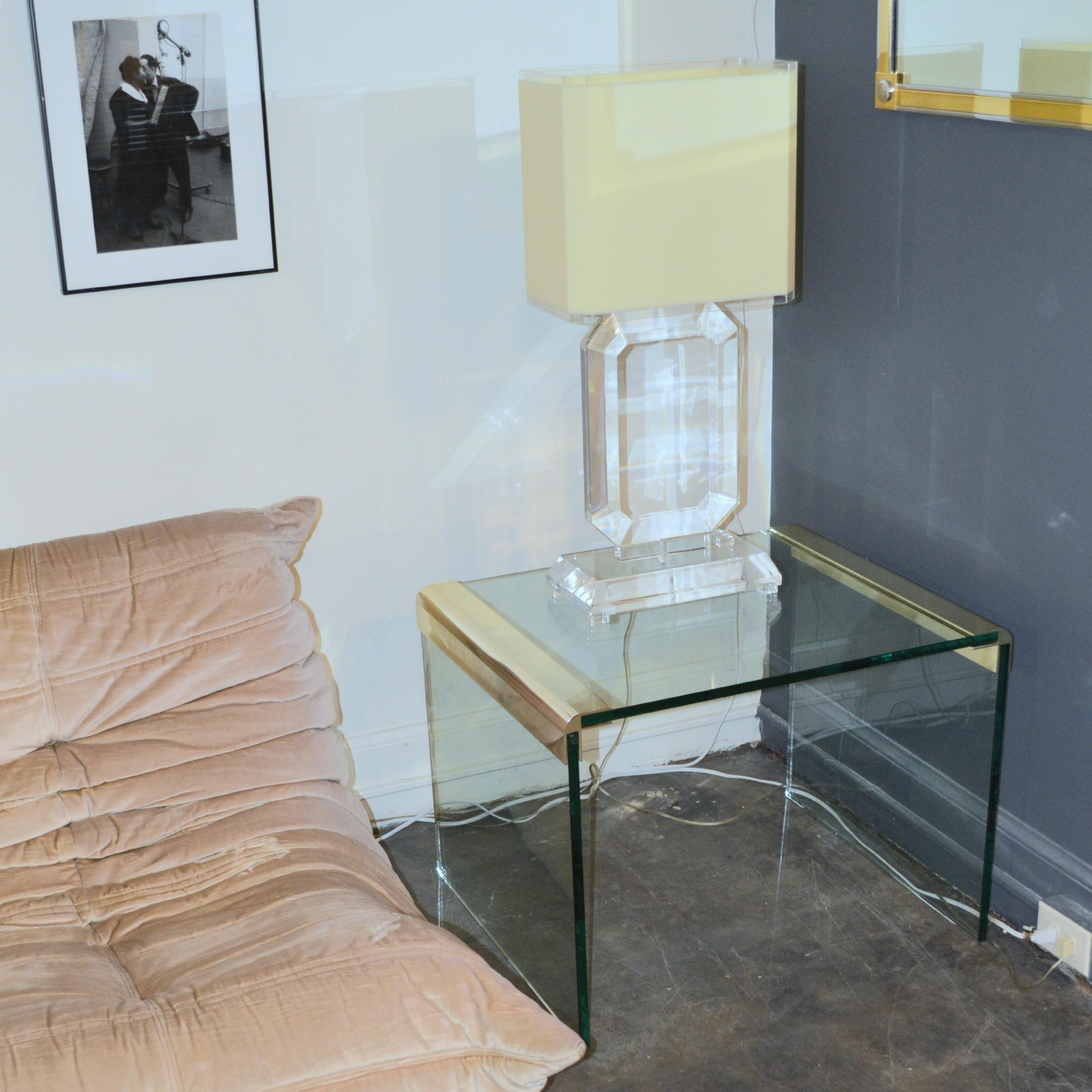 20th Century Large Lucite Gem Table lamp with Acrylic Shade 1970's For Sale