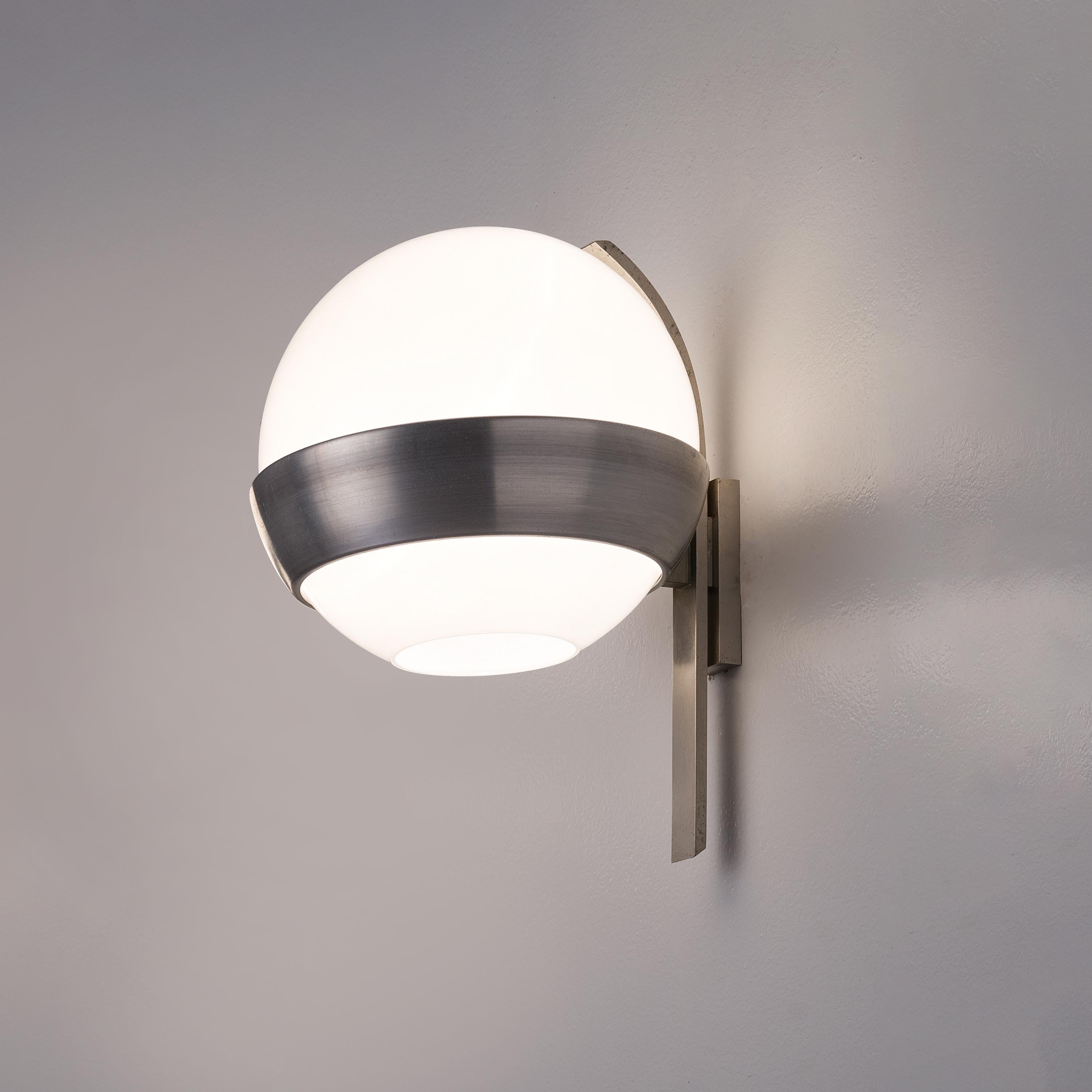 Late 20th Century Large Lumi Milano Wall Light in Aluminum For Sale