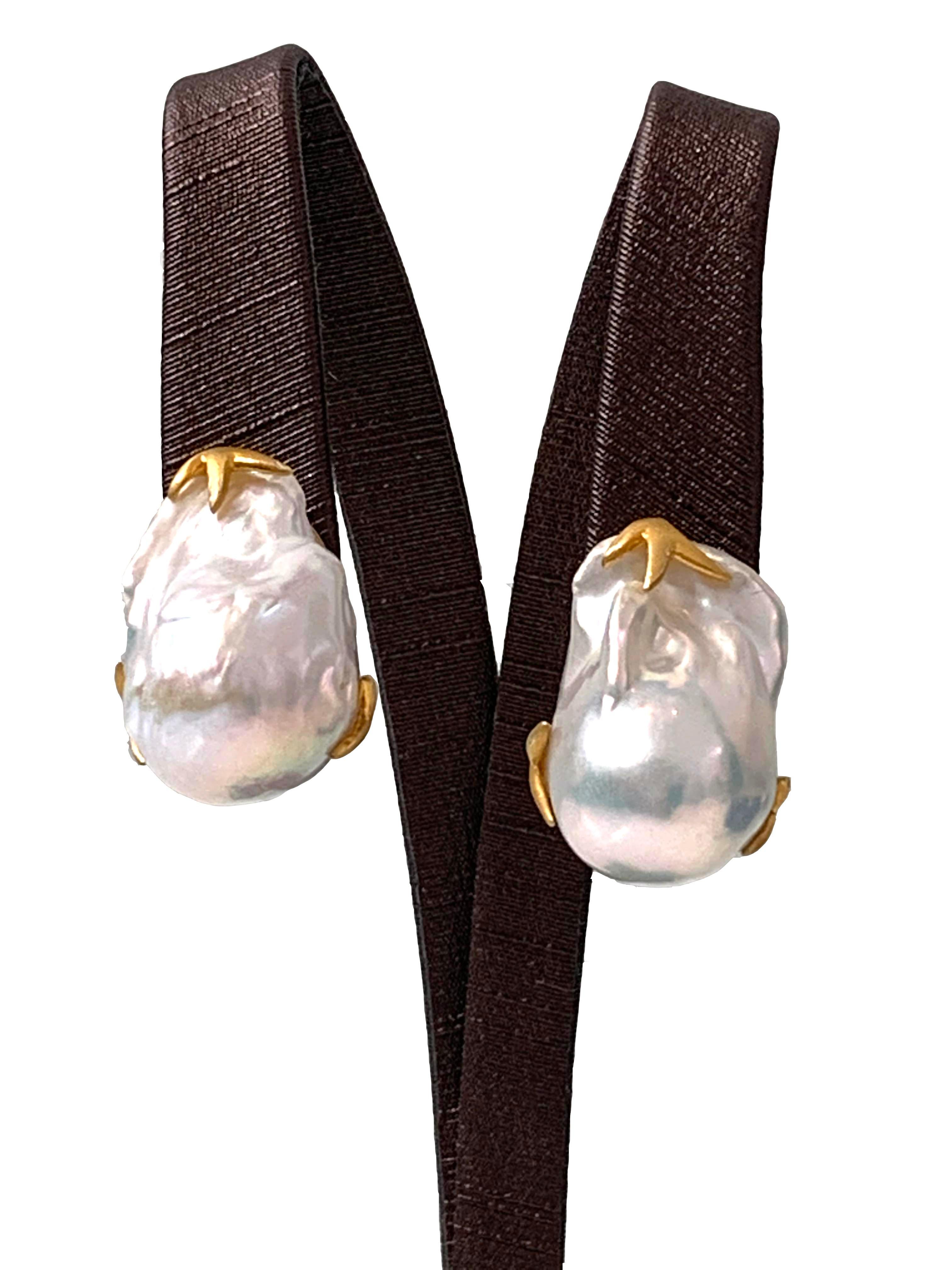 baroque pearl earrings studs