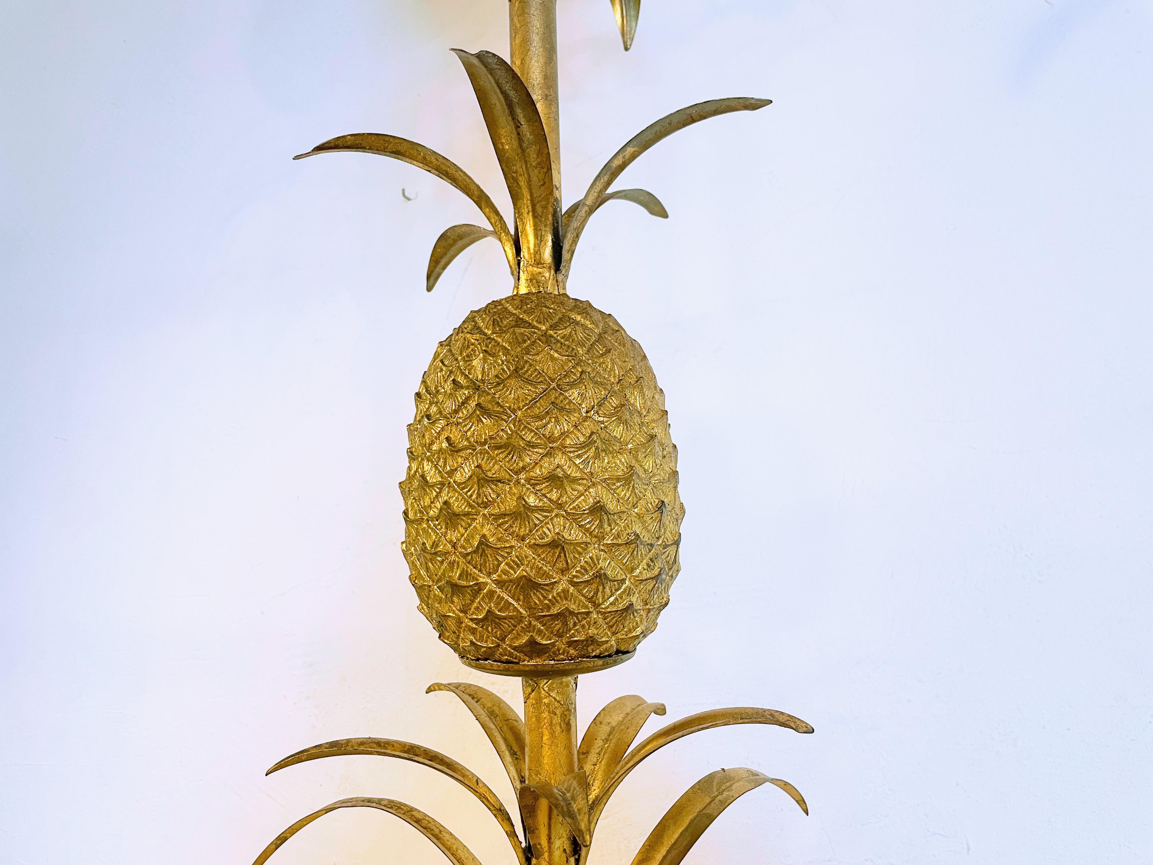 Große, luxuriöse Stehlampe mit Ananas aus vergoldetem Metall und Glas im Zustand „Gut“ im Angebot in Hamburg, DE