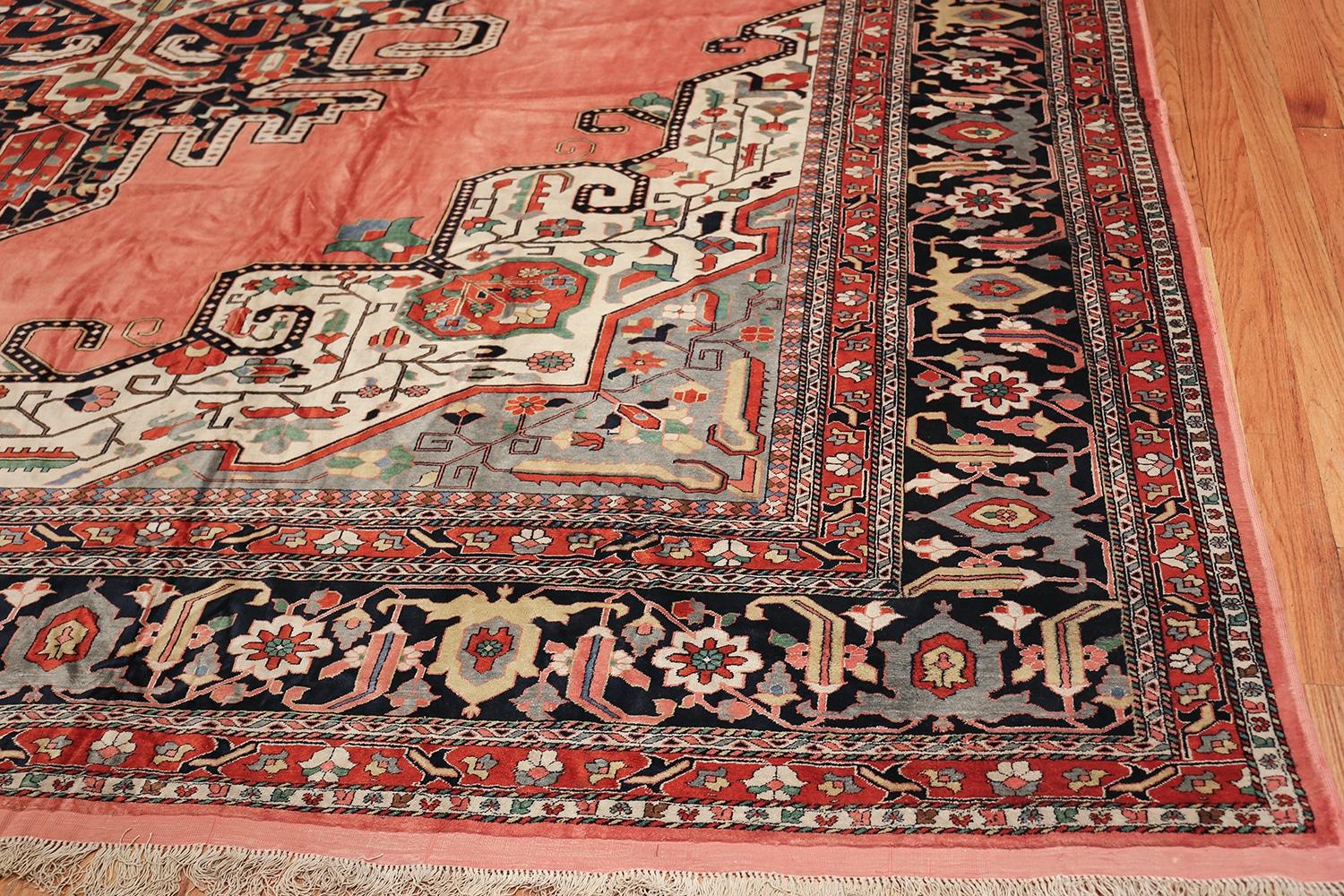 Heriz Serapi Vintage Persian Silk Heriz Rug. Size: 13 ft 1 in x 19 ft  For Sale