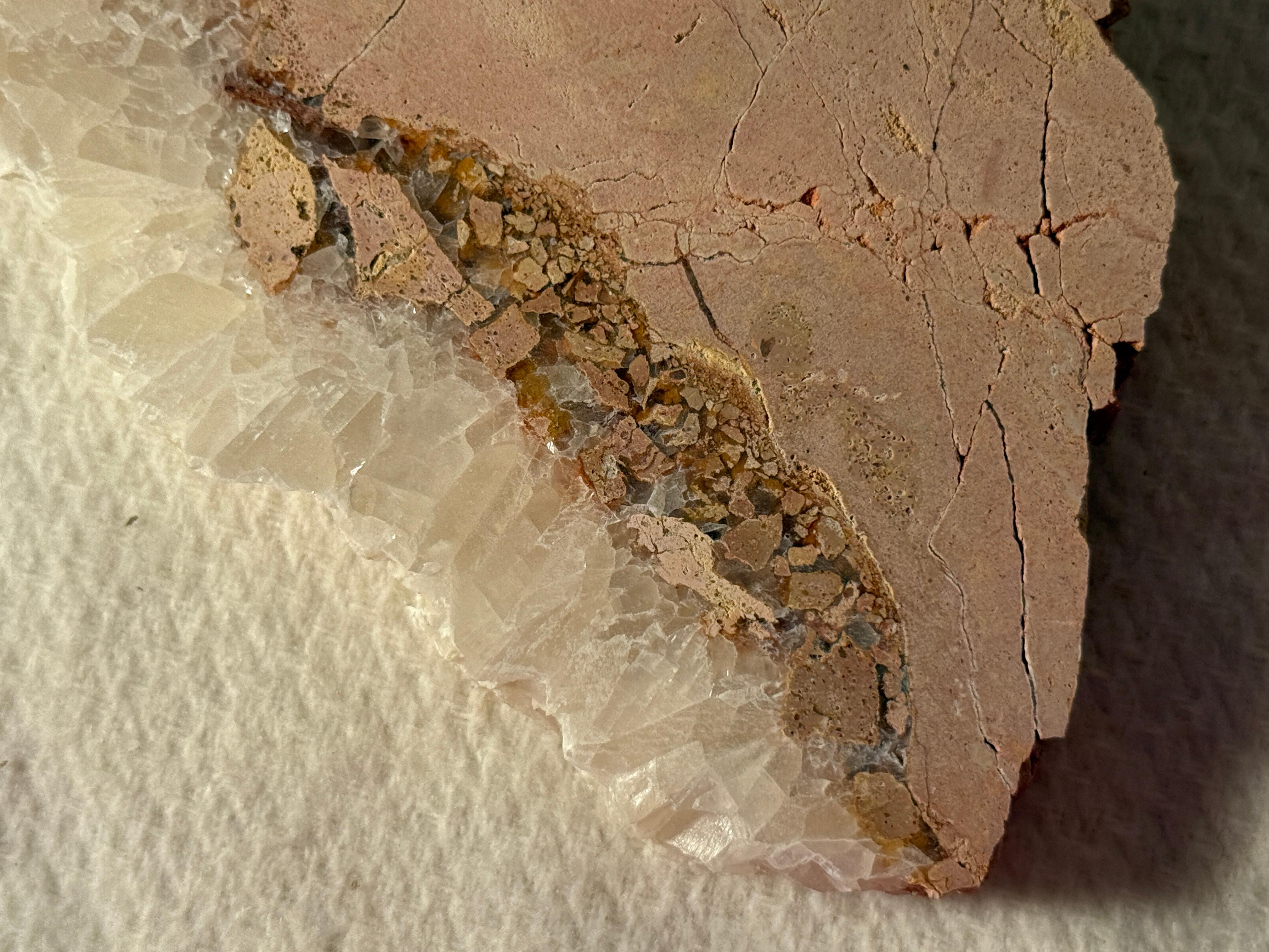 Großes Luxus-Quarz-Tablett Zentraler Weißer Quarz Geode Einzigartiger A. Stone Jewerly (Spanisch) im Angebot