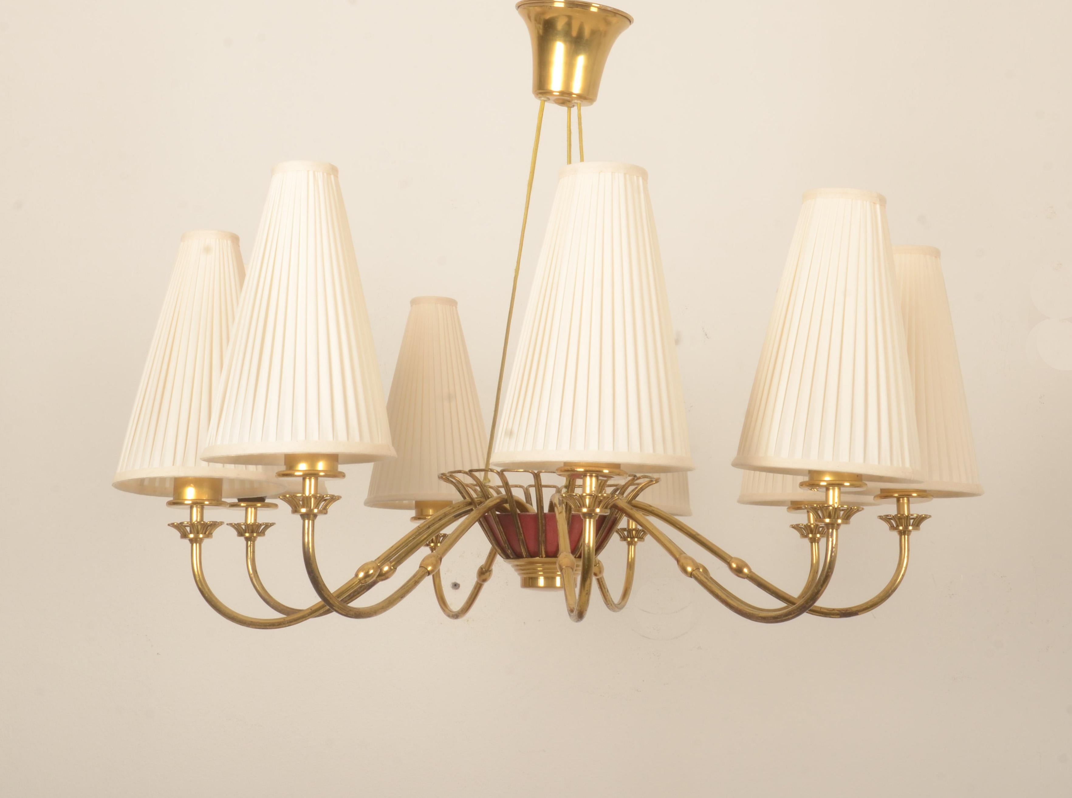 Grande lampadario Lyfa in ottone del Medioevo in vendita 6