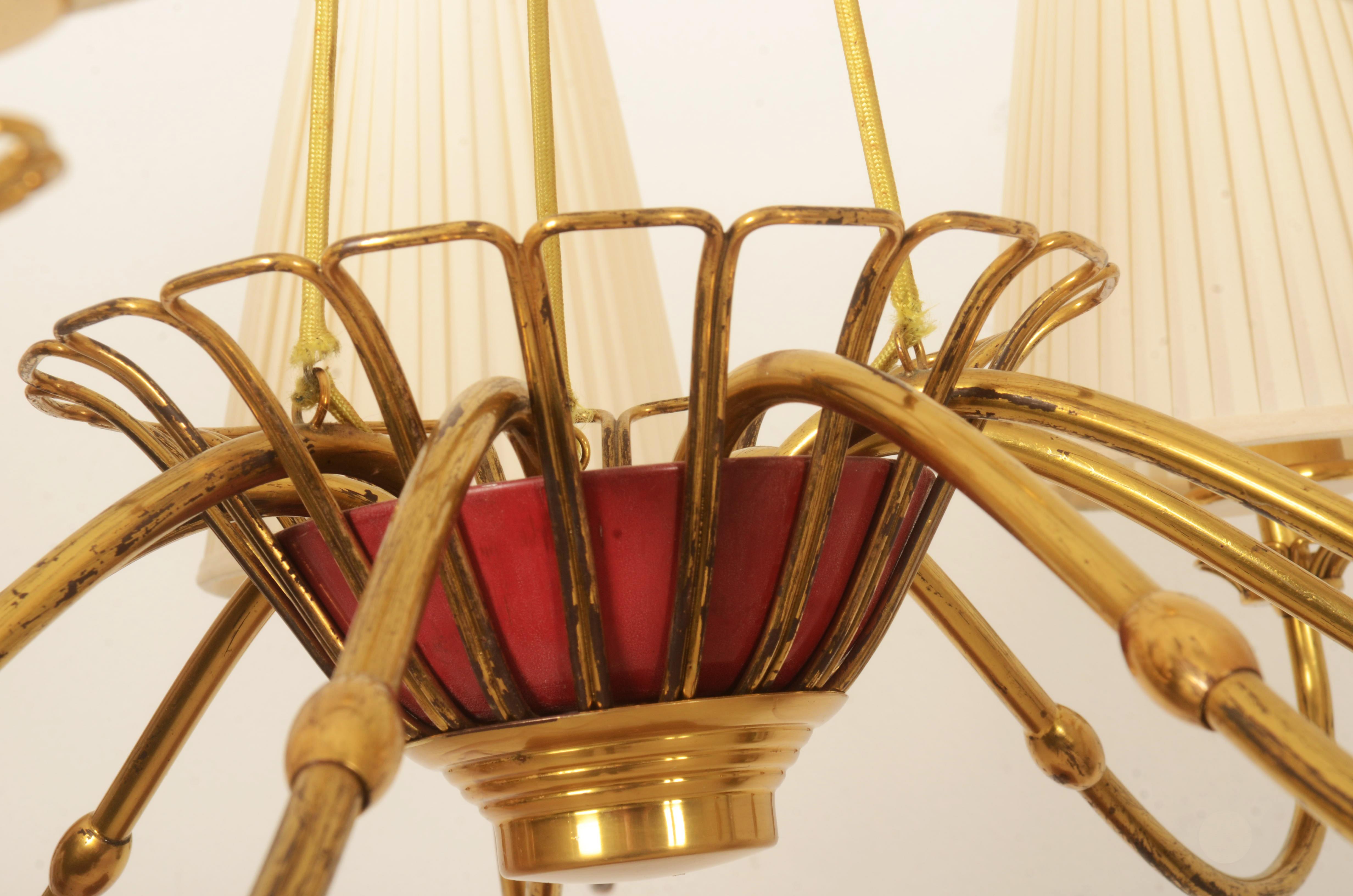 Grande lampadario Lyfa in ottone del Medioevo in vendita 8