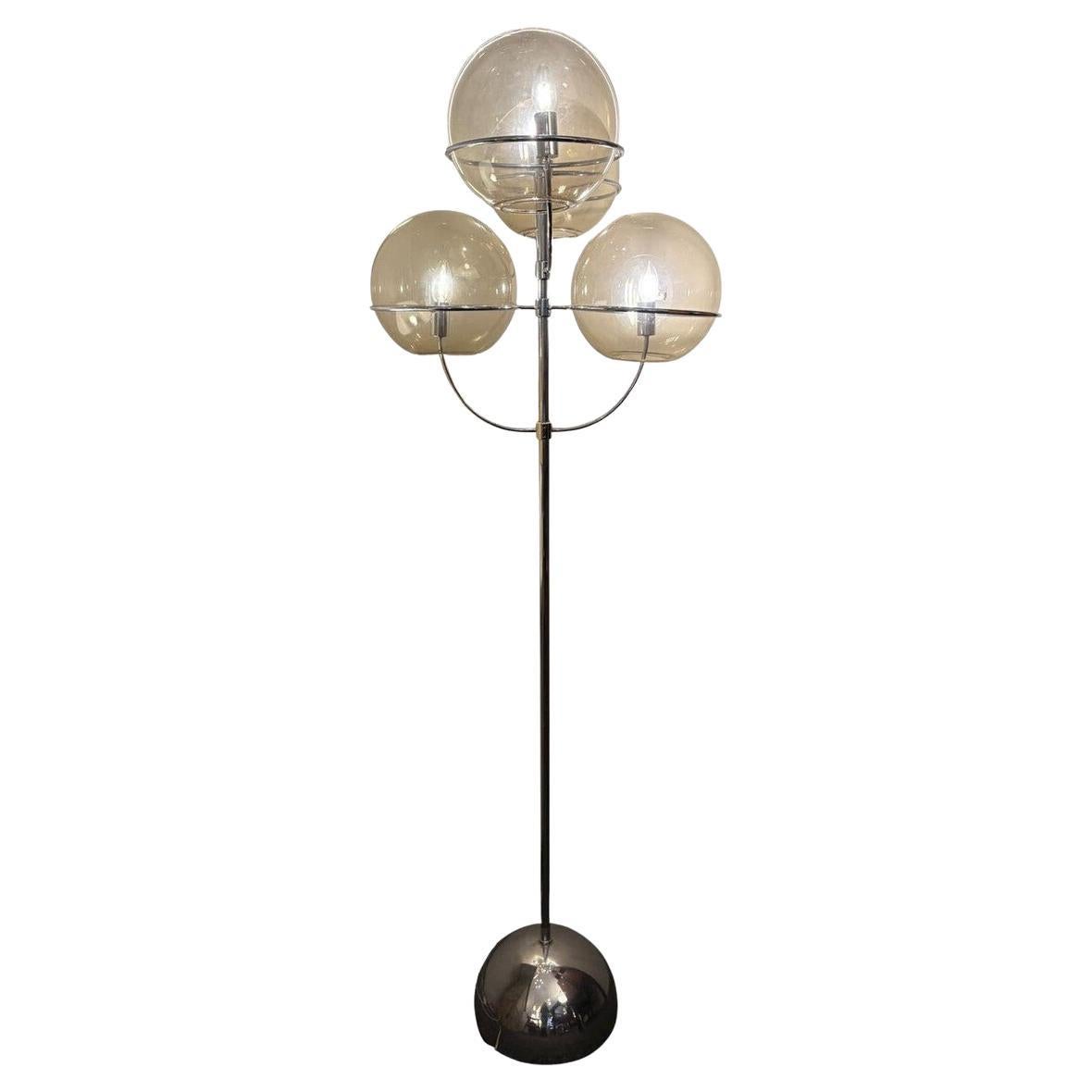Large "Lyndon" Floor Lamp by Vico Magristtetti for Oluce, 1977 For Sale
