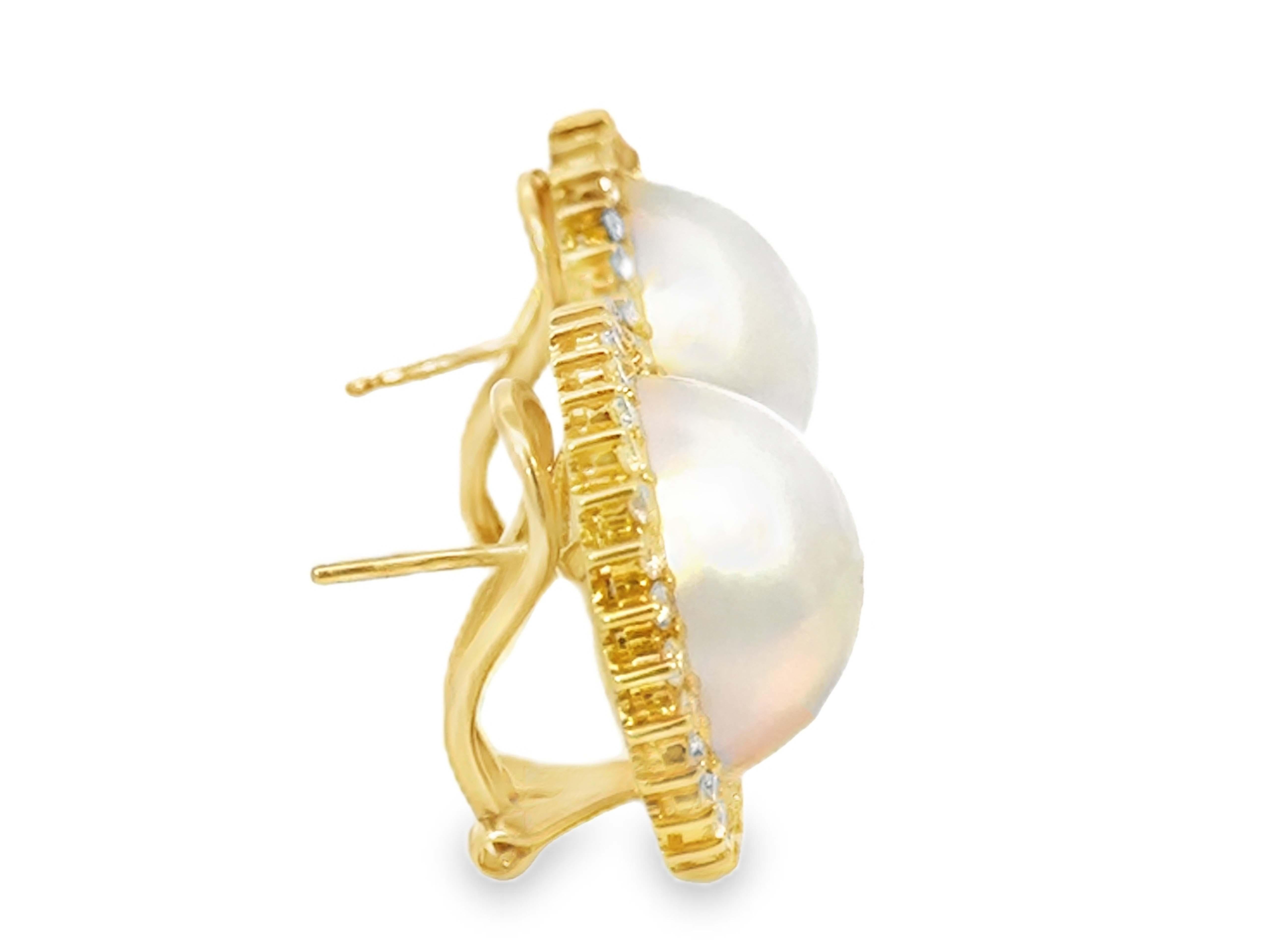 Large Mabe Pearl and Diamond Halo Earrings 18K Yellow Gold In Excellent Condition For Sale In Honolulu, HI