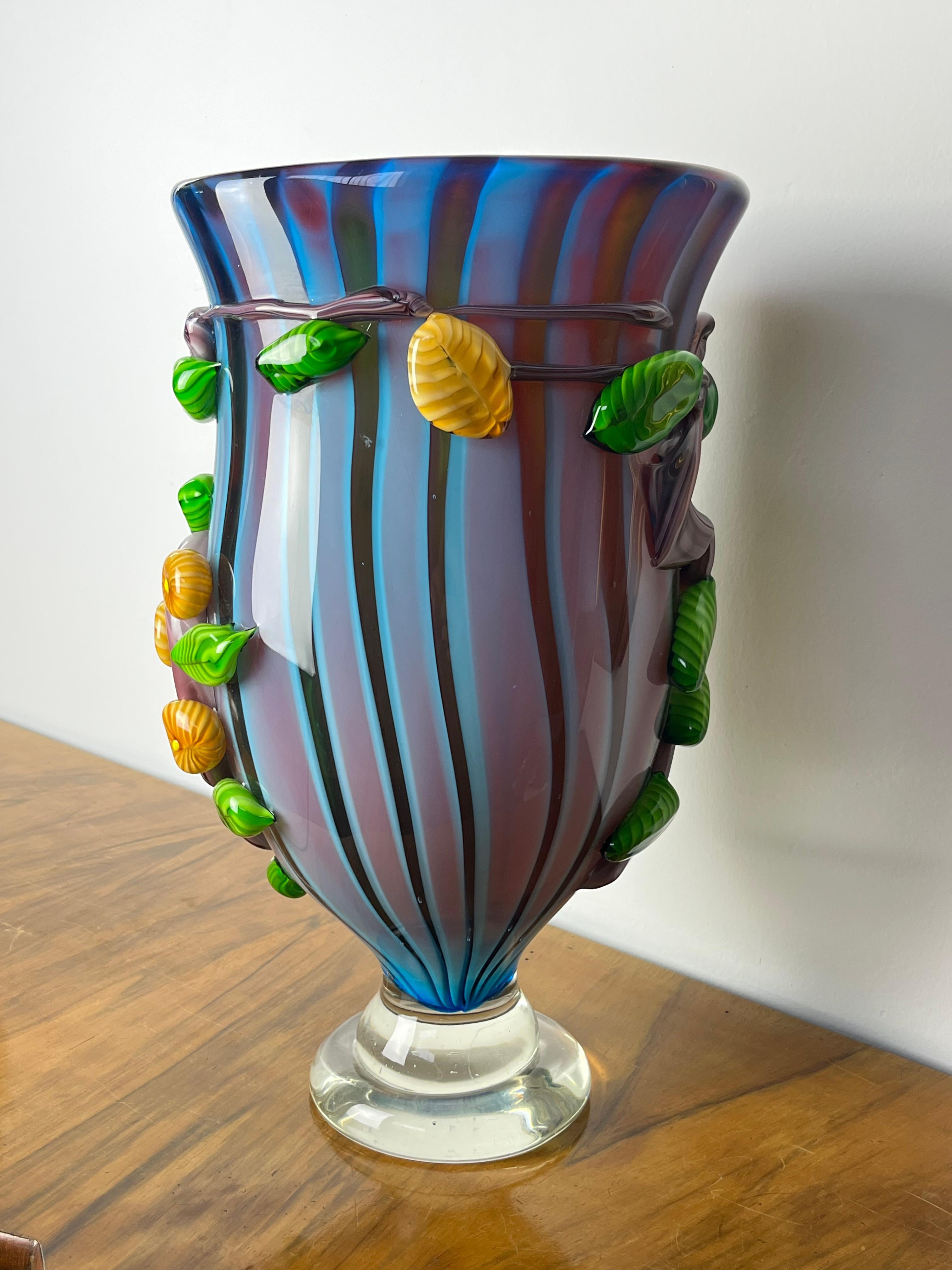 Large Maestri Muranesi Mid-century Polychrome Murano Submerged Glass Vase, 1950s For Sale 1