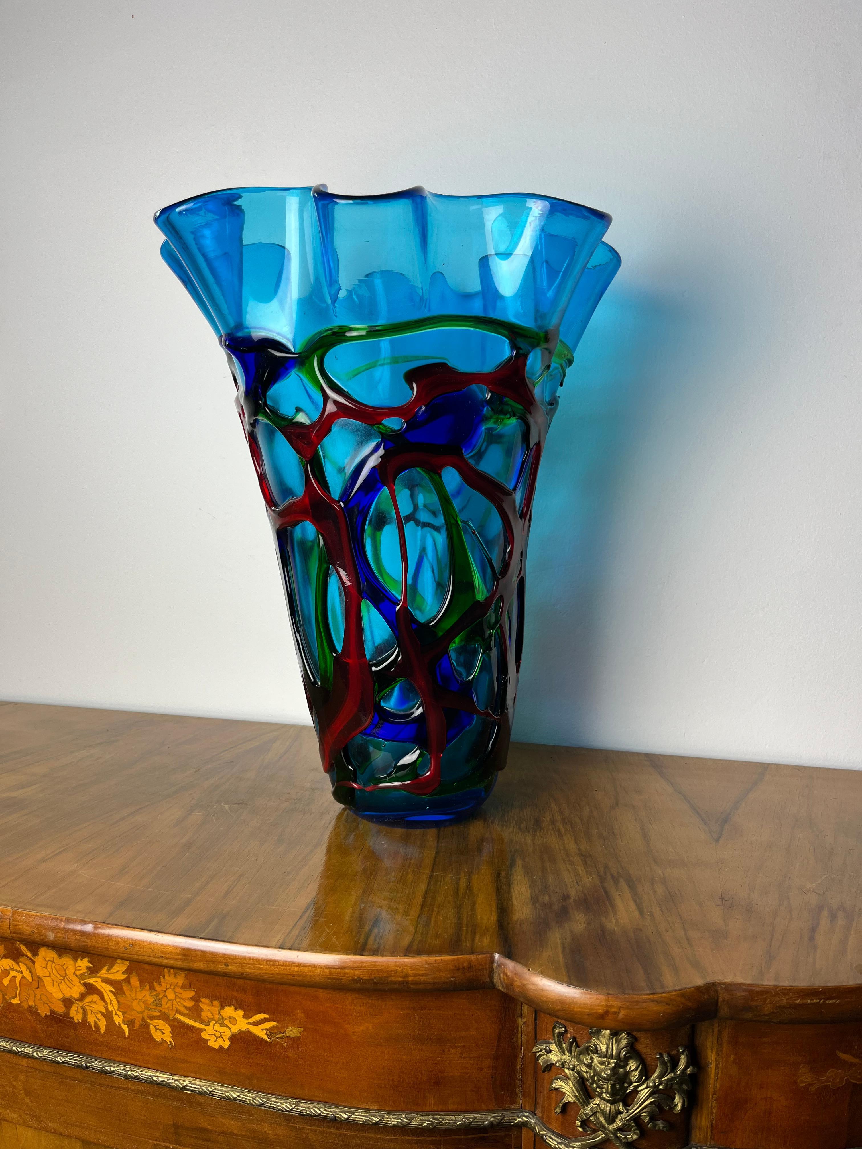 Grande vaso in vetro sommerso di Murano policromo di Maestri Muranesi della metà del secolo scorso, anni '50 in vendita 2