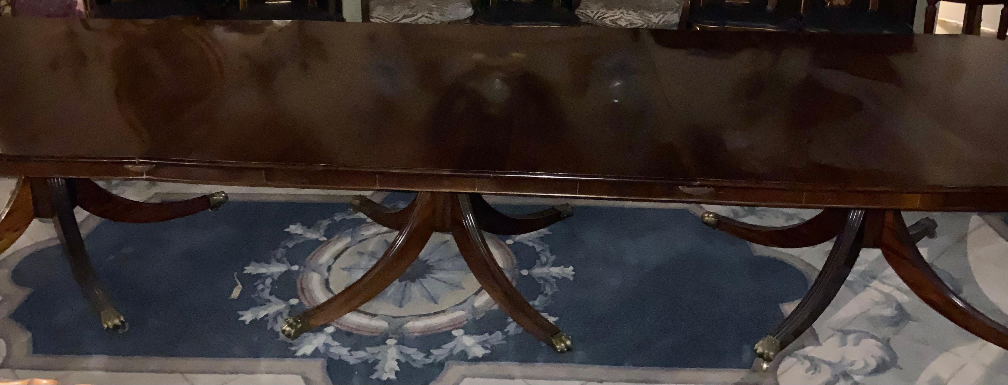 Large Mahogany English George III Period Triple Pedestal Dining Table For Sale 12