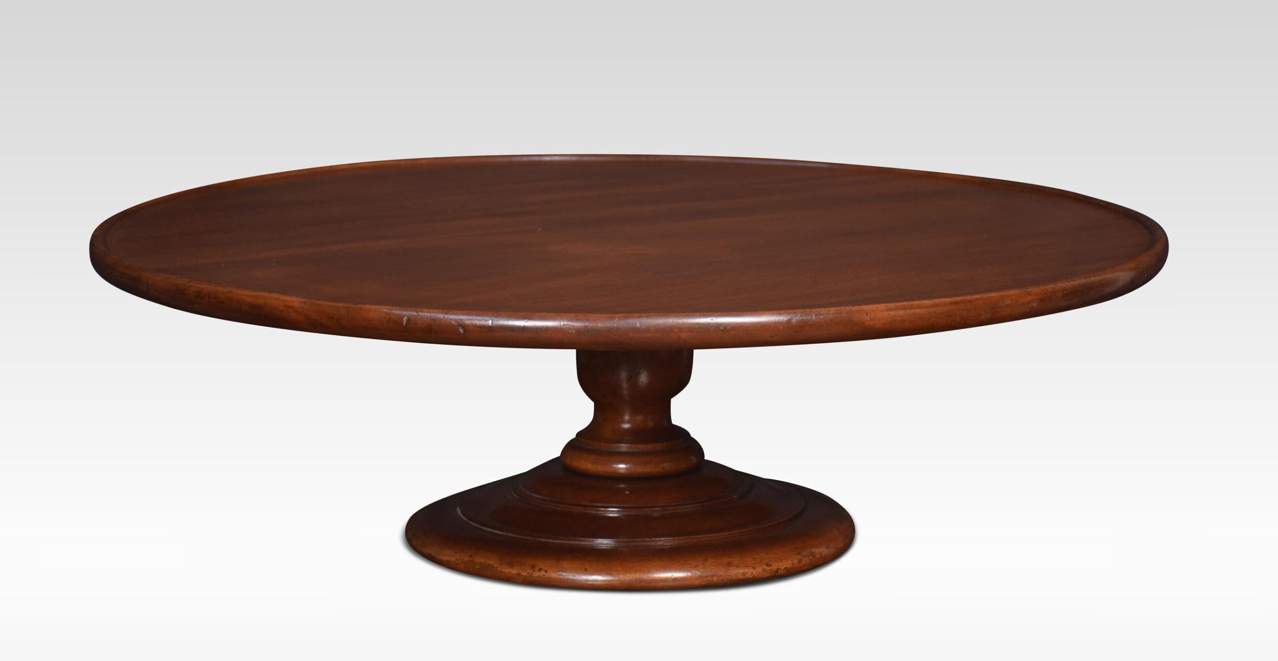 Mahogany Lazy Susan, the large circular top with molded edge raised up on circular stepped base.
Dimensions
Height 8.5 Inches
Width 28 Inches
Depth 28 Inches