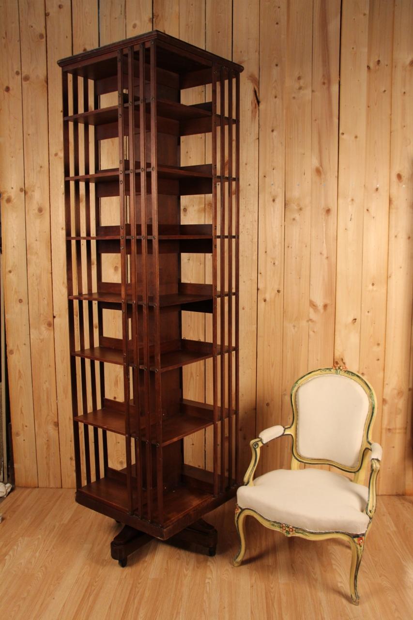 large mahogany bookcase signed by Maison Terquem in Paris overall in good condition, traces of wear and use (scratches and stains) rare model of this size