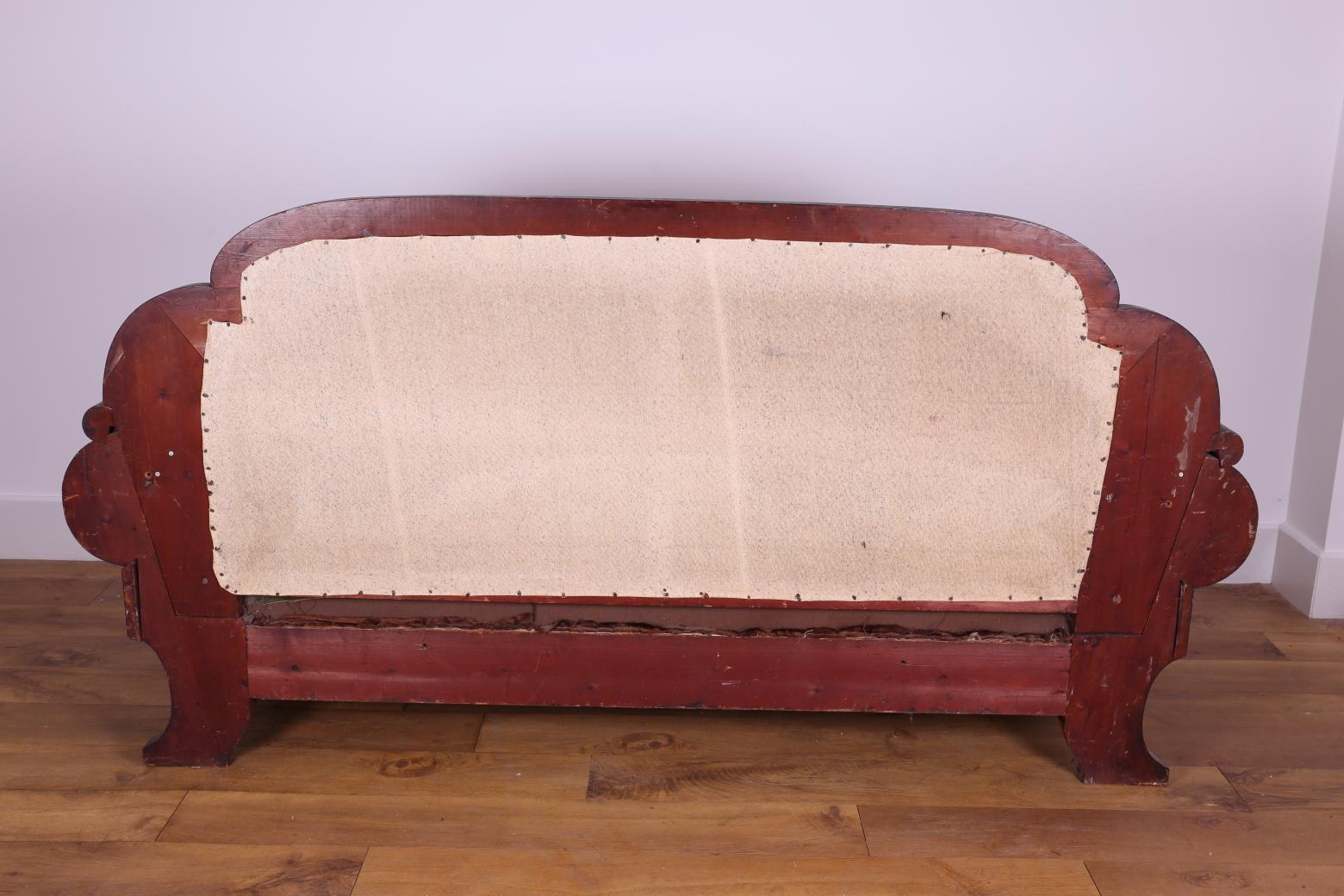 Large Mahogany Settee 'Swedish', circa 1830 In Good Condition In Stratford upon Avon, GB