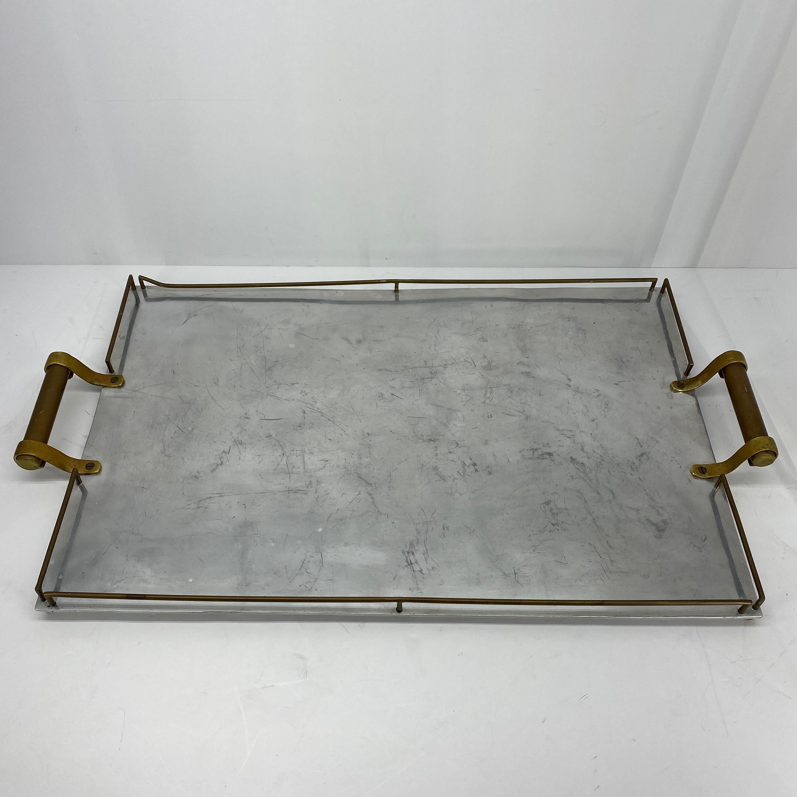 serving tray hardware