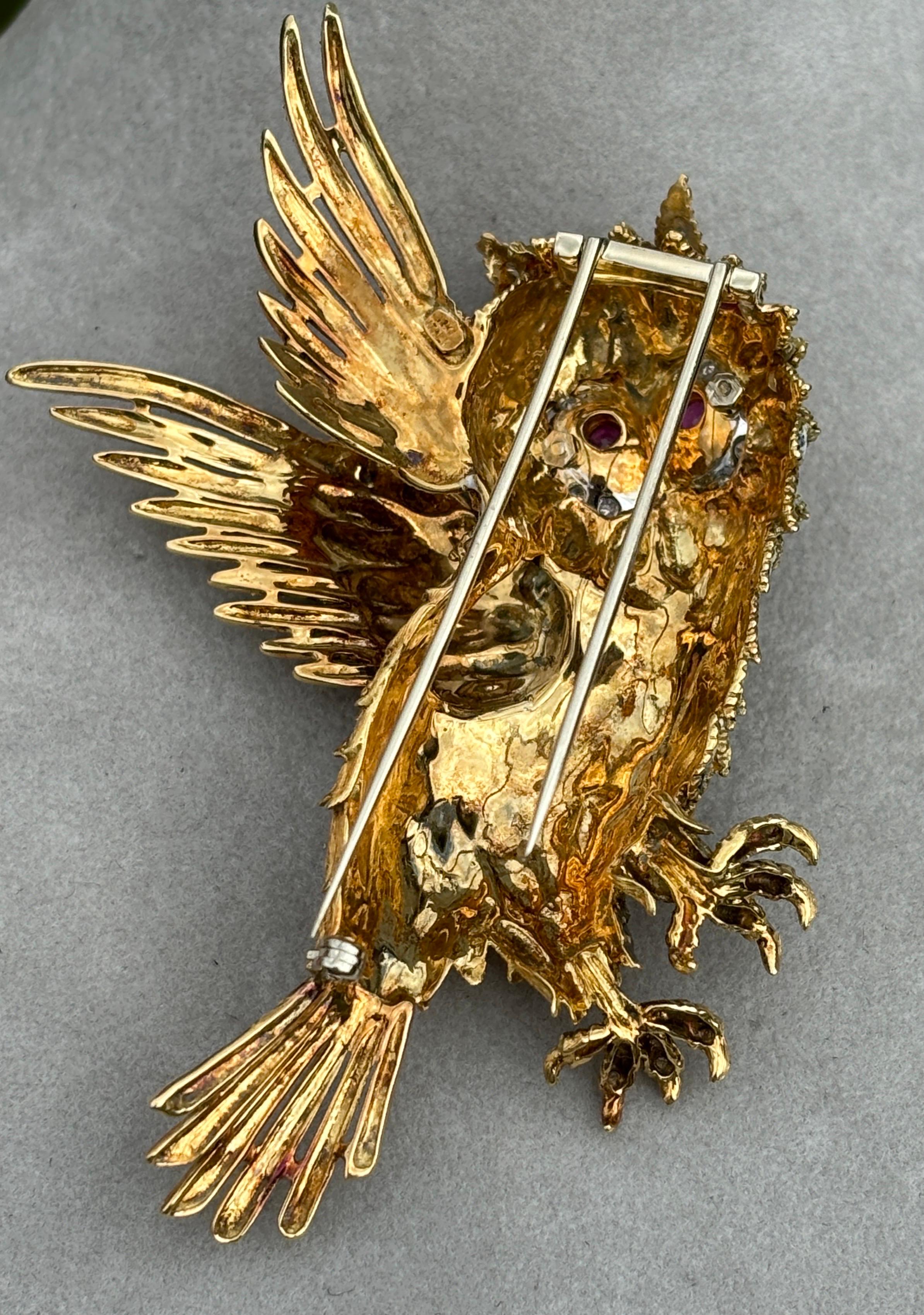 Large Majestic 18k Yellow Gold Italian Enameled Ruby & Diamond OWL Brooch For Sale 5