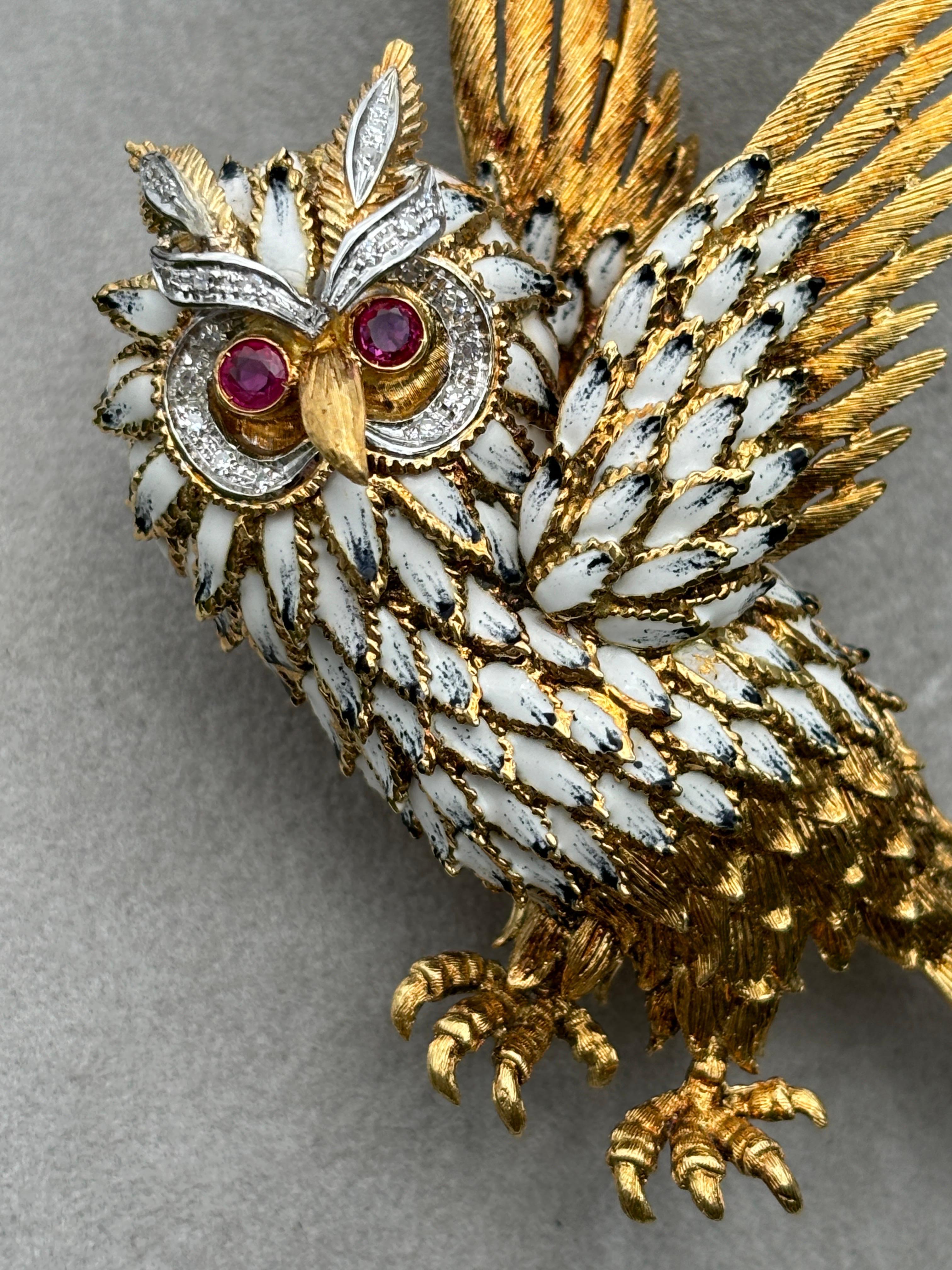 Large Majestic 18k Yellow Gold Italian Enameled Ruby & Diamond OWL Brooch In Good Condition For Sale In Bernardsville, NJ