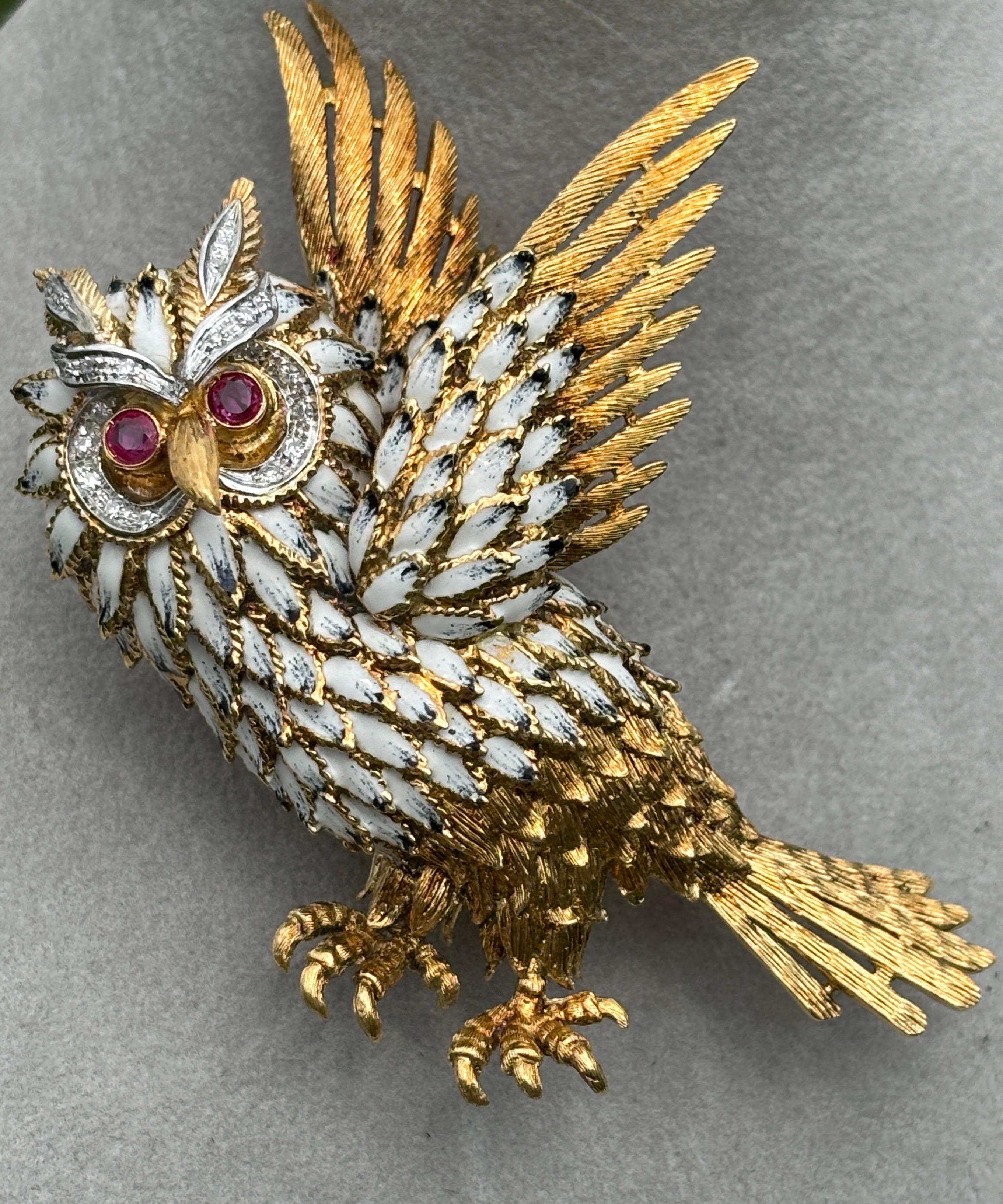 Women's or Men's Large Majestic 18k Yellow Gold Italian Enameled Ruby & Diamond OWL Brooch For Sale