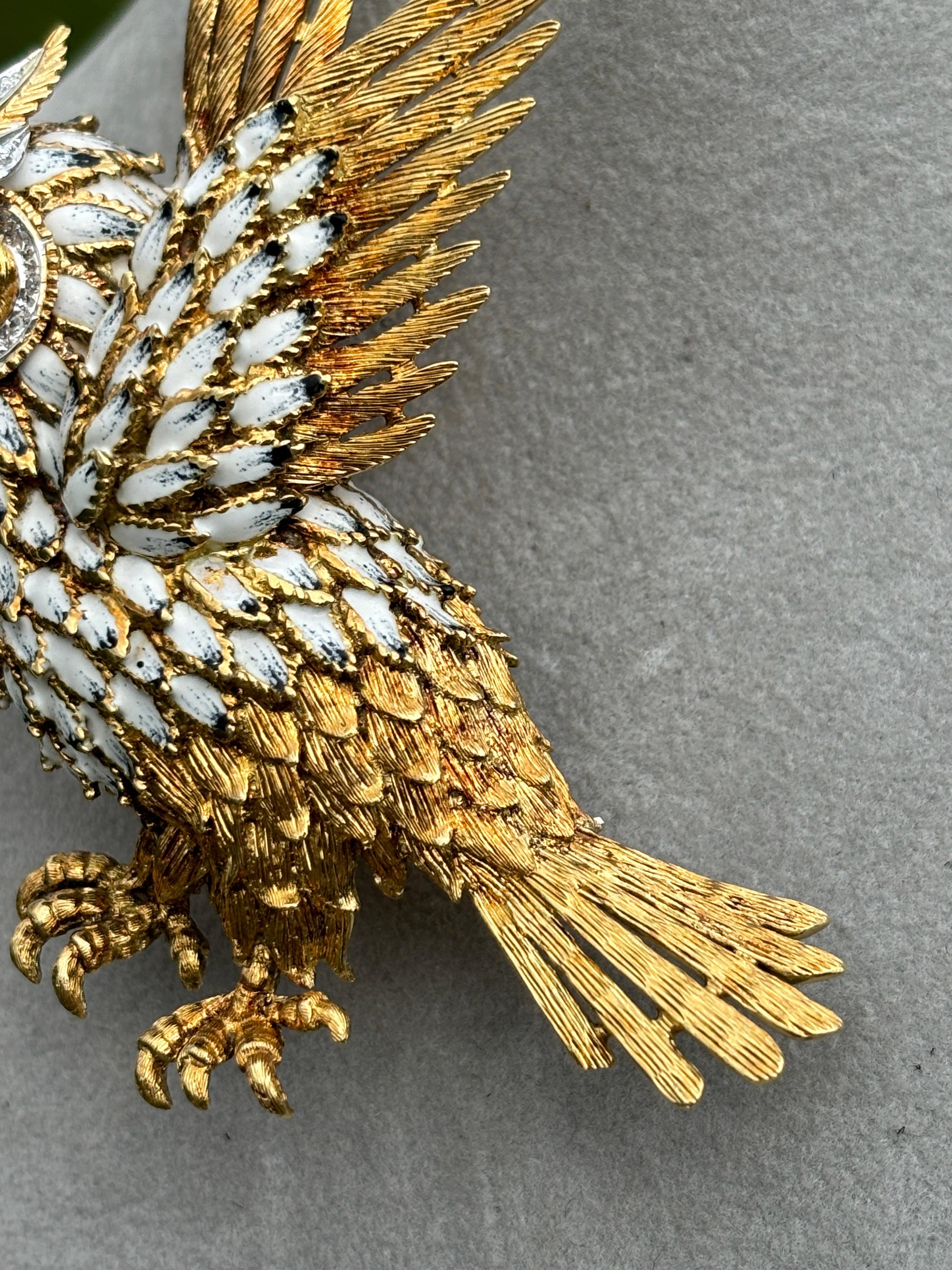 Large Majestic 18k Yellow Gold Italian Enameled Ruby & Diamond OWL Brooch For Sale 1