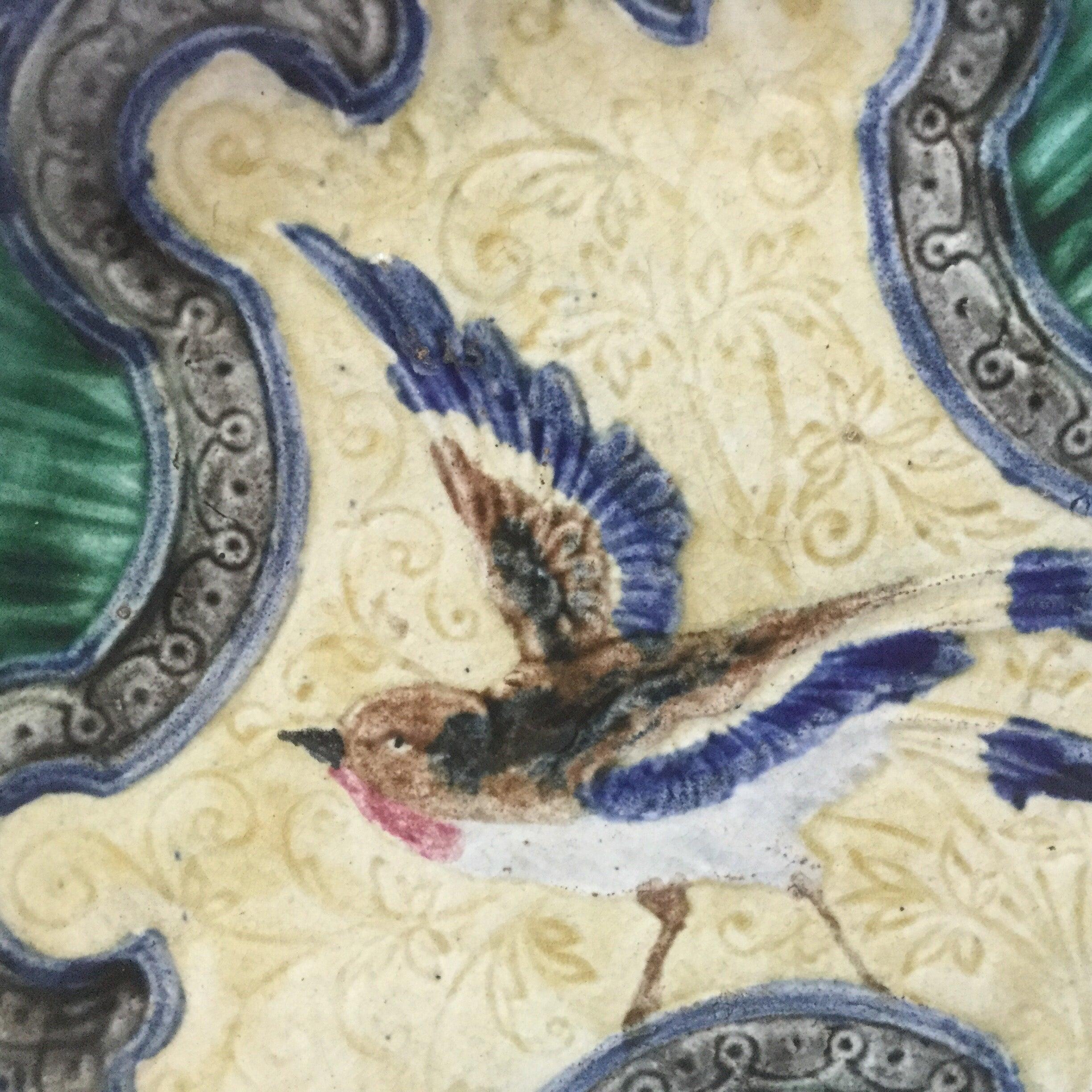 Large Majolica bird plate wasmuel, circa 1890.