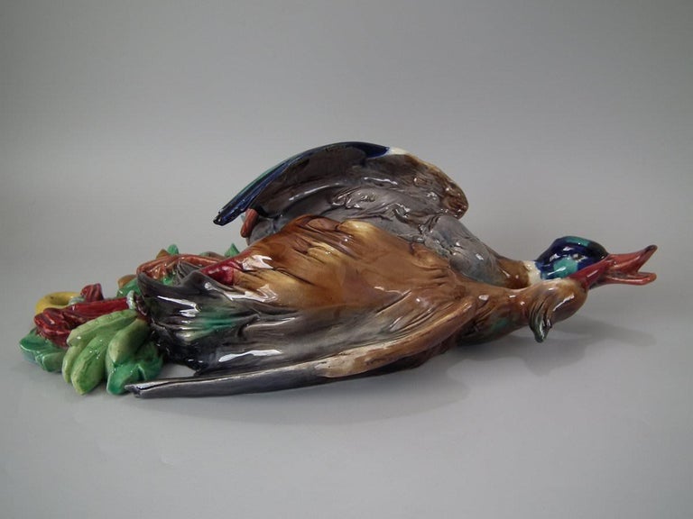 Large Majolica Hanging Game Birds Wall Pocket In Good Condition For Sale In Chelmsford, Essex