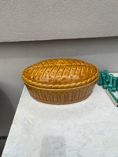 Grande soupière en majolique Caugant vers 1950