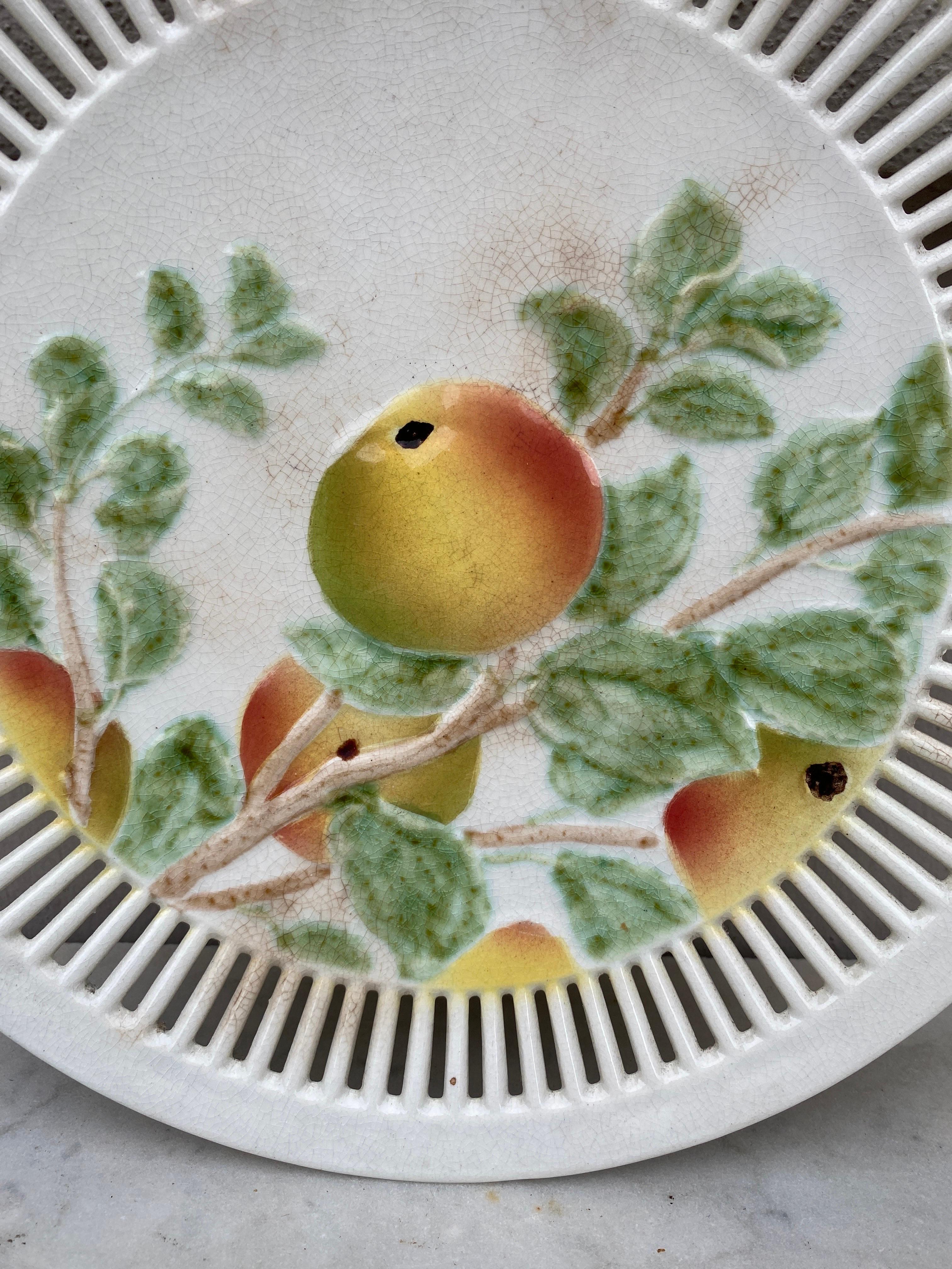 Rustic Large Majolica Reticulated Platter Apples Sarreguemines Circa 1900 For Sale