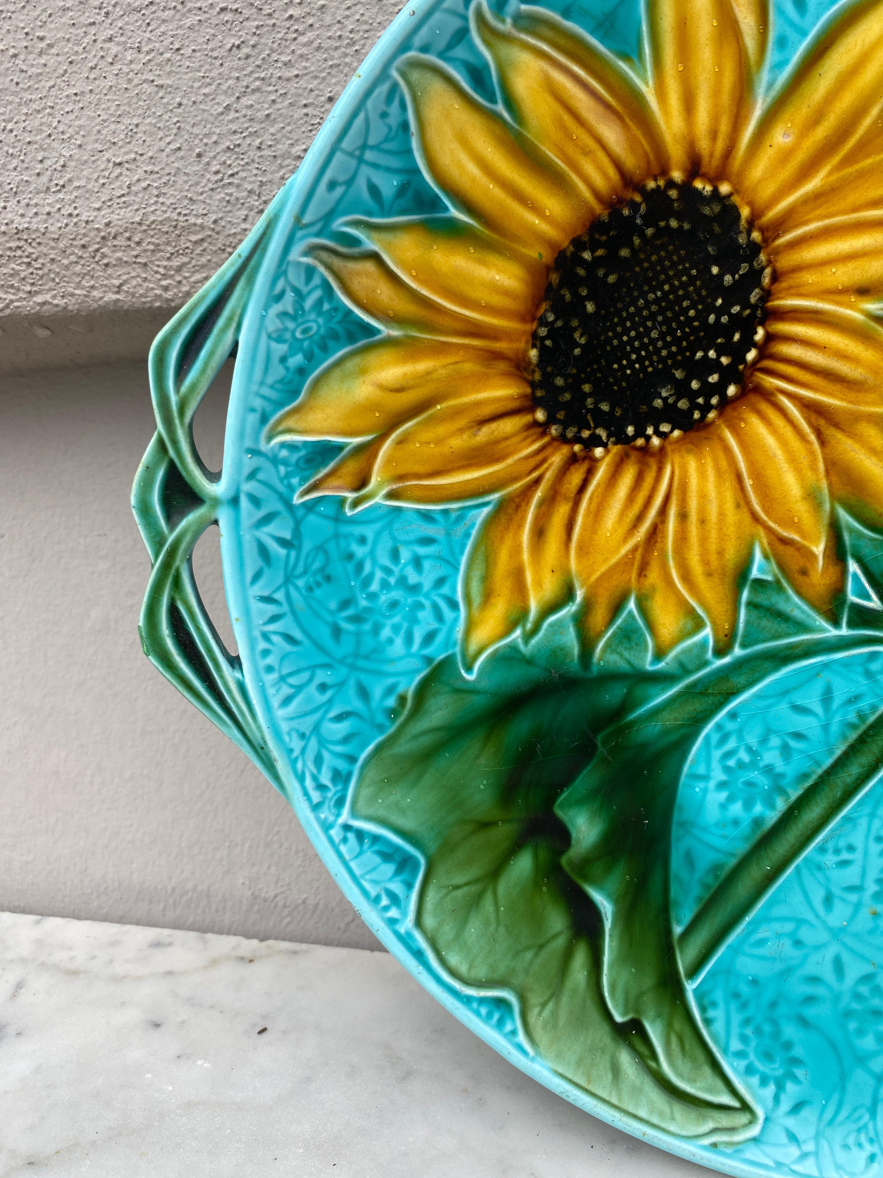 Art nouveau Grand plat à tournesol en majolique Villeroy & Boch, vers 1900 en vente