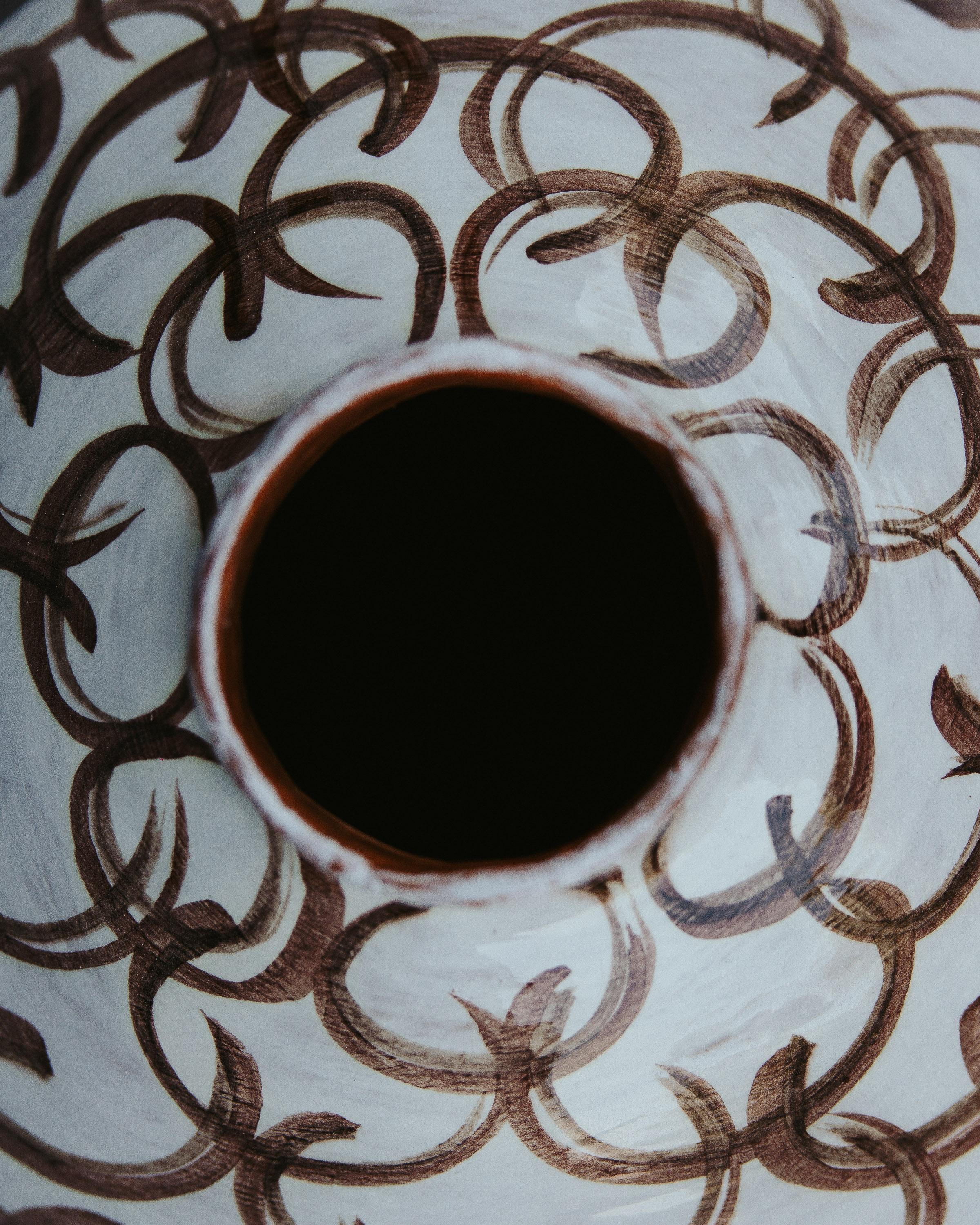 Ceramic Large majolica vase handbuilt  and hand decorated Italy contemporary