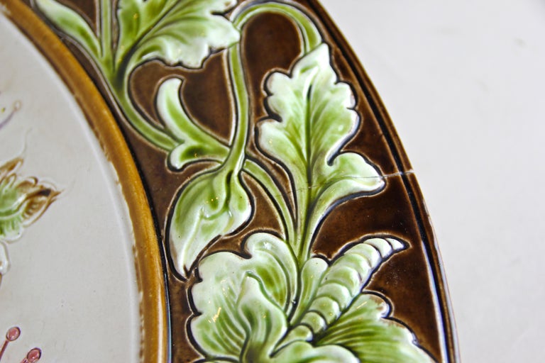 Large Majolica Wall Plate by Wilhelm Schiller & Son, Bohemia, circa 1890 For Sale 10