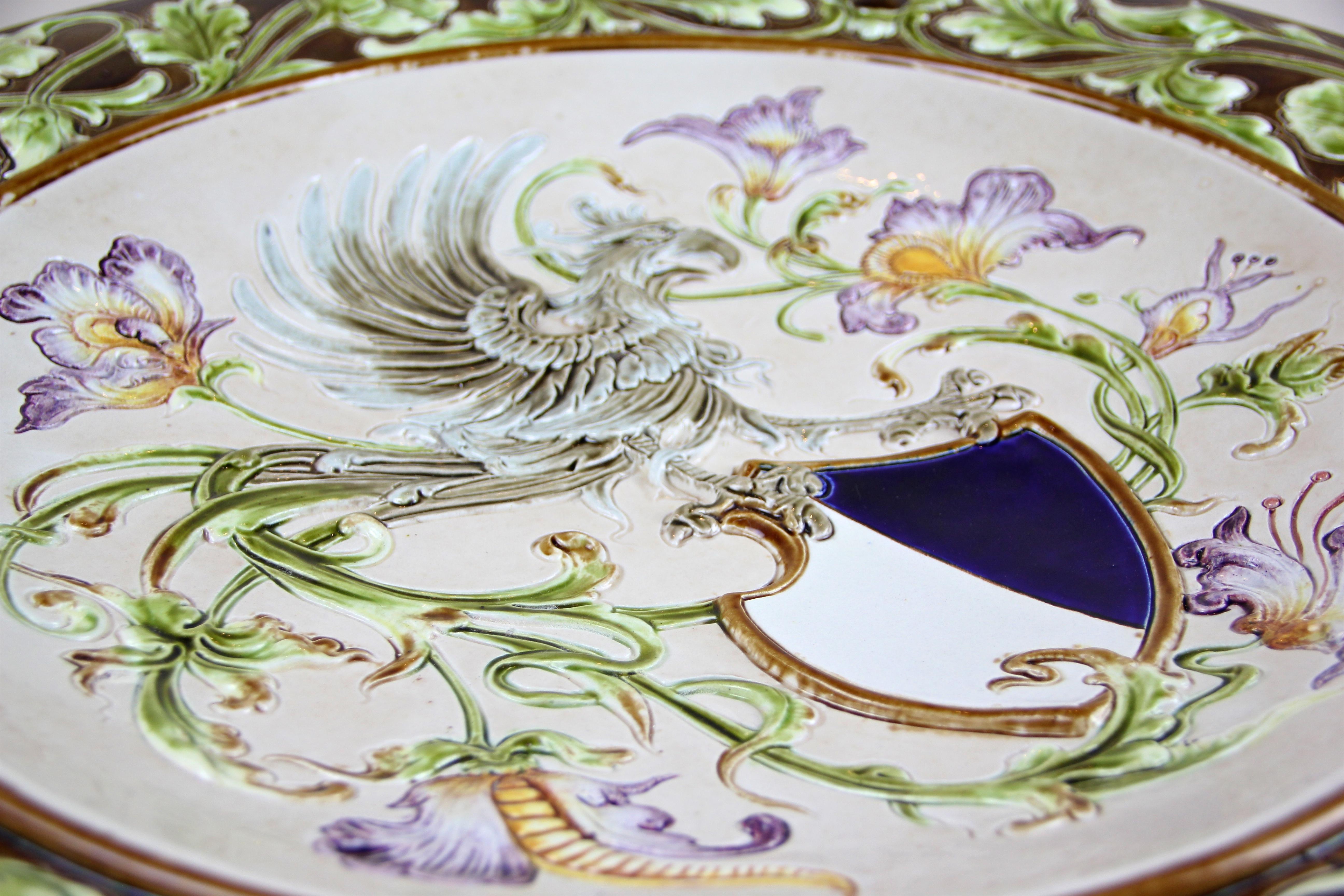 Large Majolica Wall Plate by Wilhelm Schiller & Son, Bohemia, circa 1890 For Sale 1