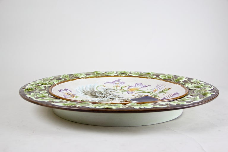 Large Majolica Wall Plate by Wilhelm Schiller & Son, Bohemia, circa 1890 For Sale 2
