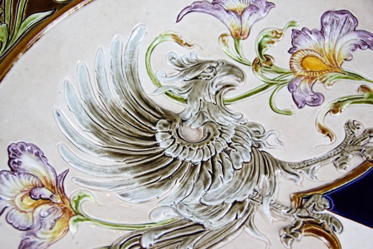 Large Majolica Wall Plate by Wilhelm Schiller & Son, Bohemia, circa 1890 For Sale 3