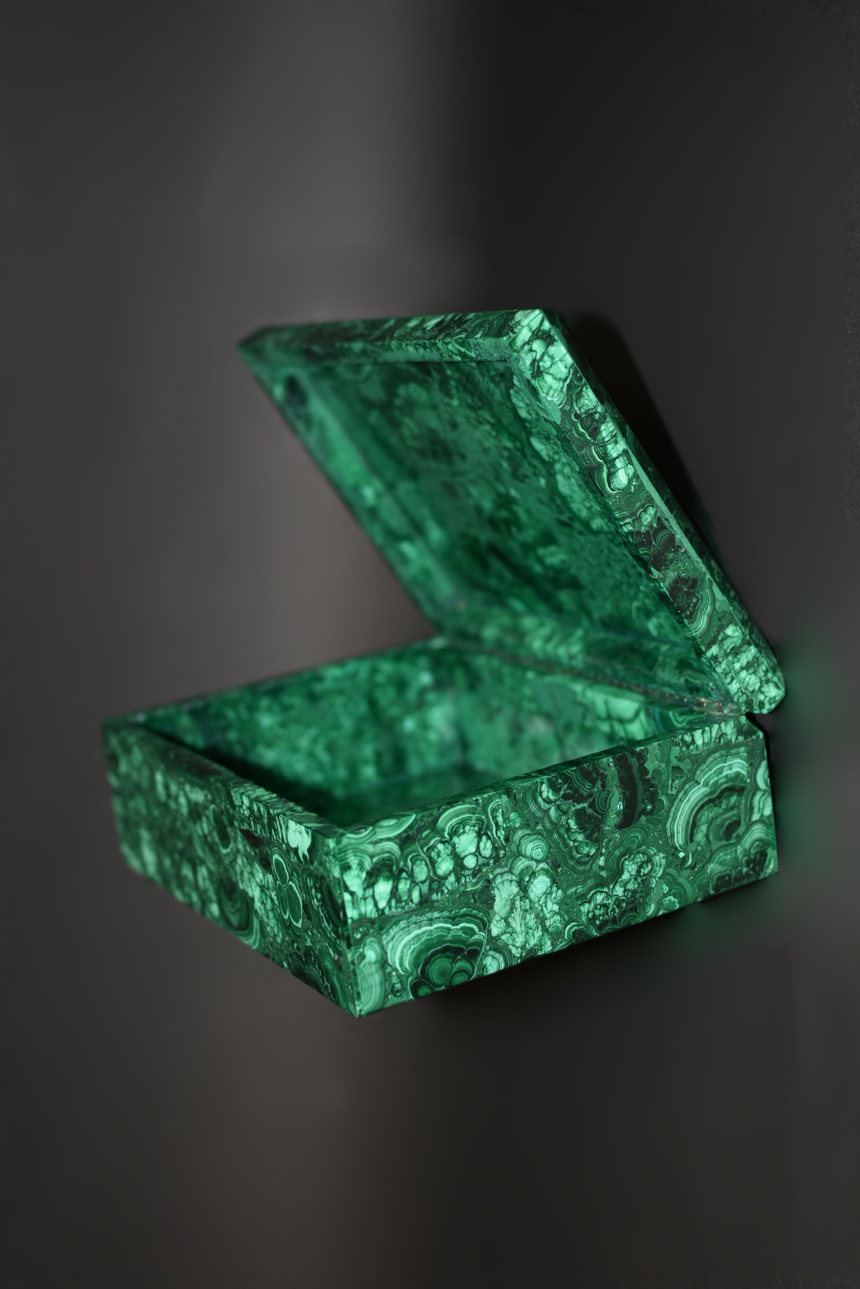Large Malachite Box 8