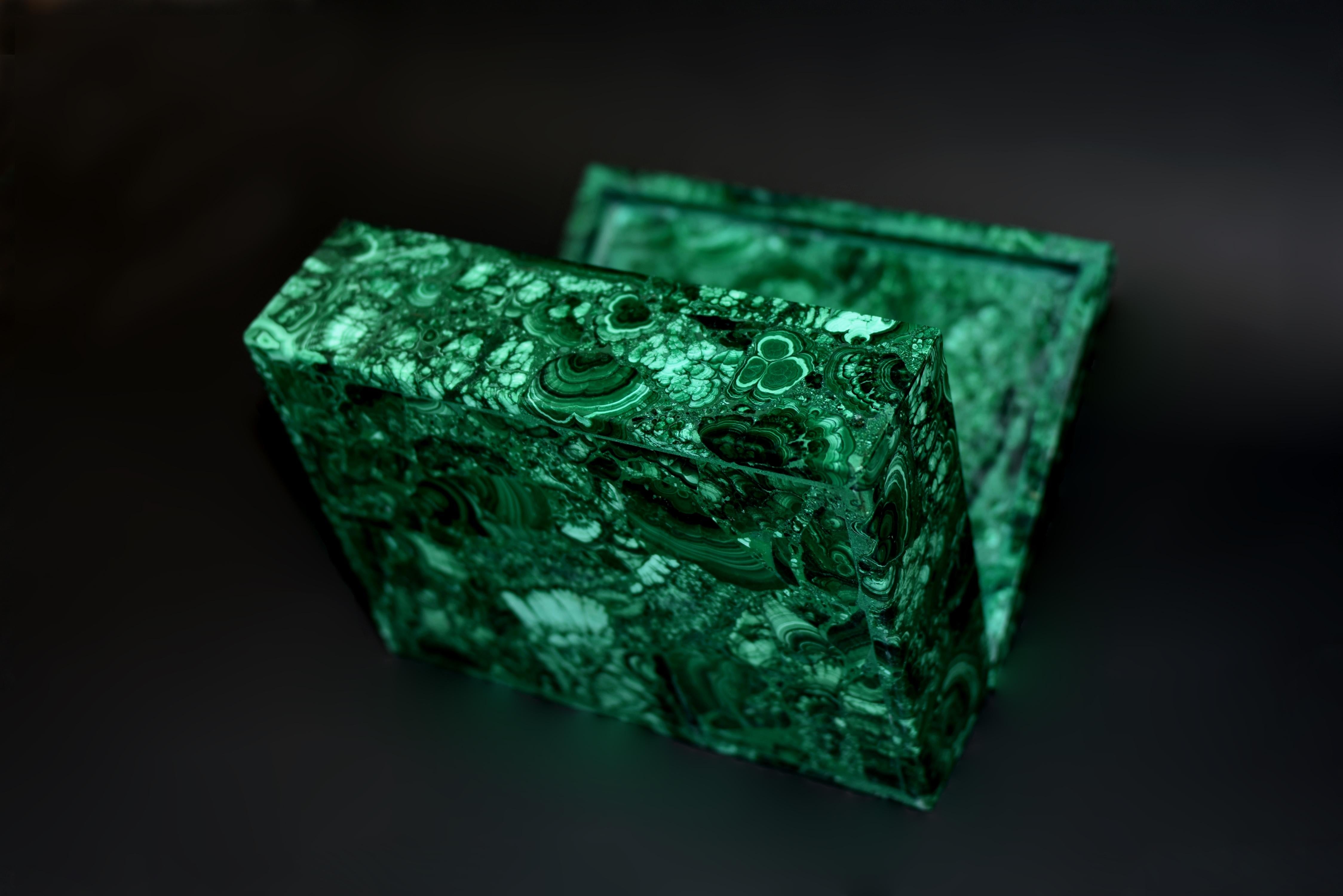 Large Malachite Box 8