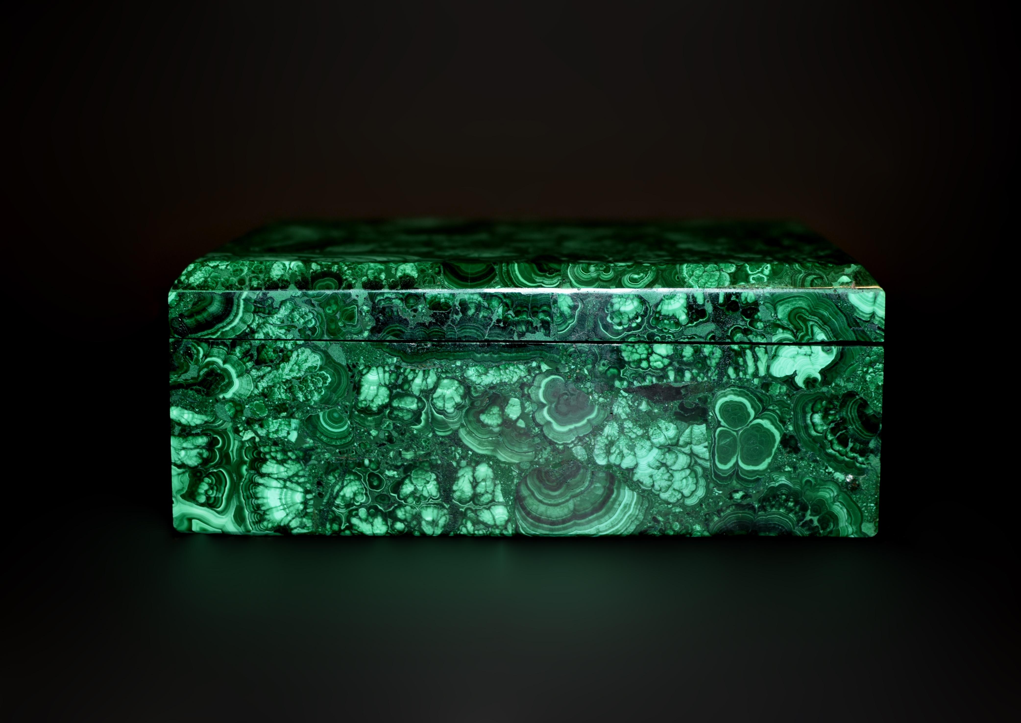 Hand-Crafted Large Malachite Box 8