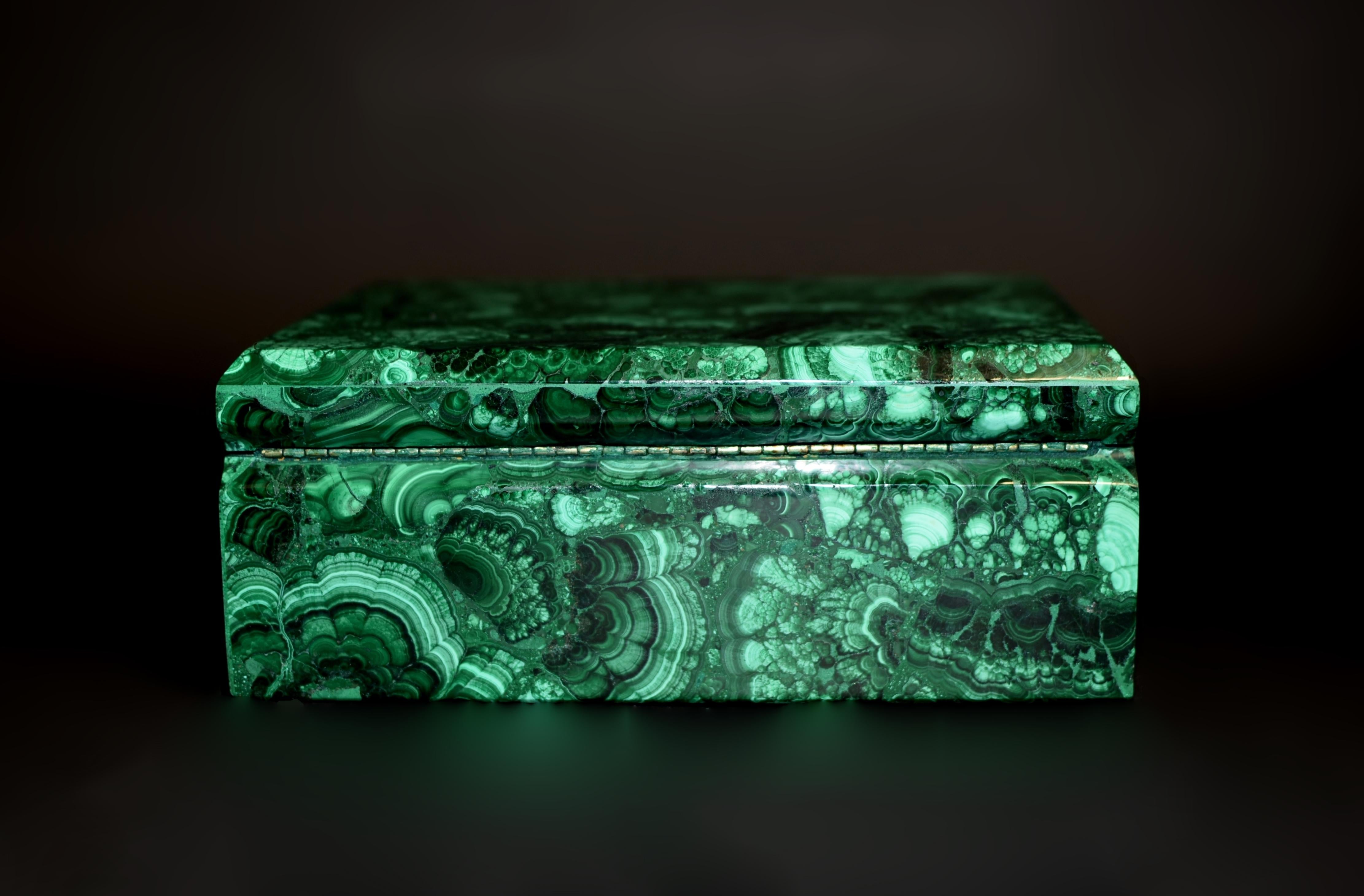Large Malachite Box 8