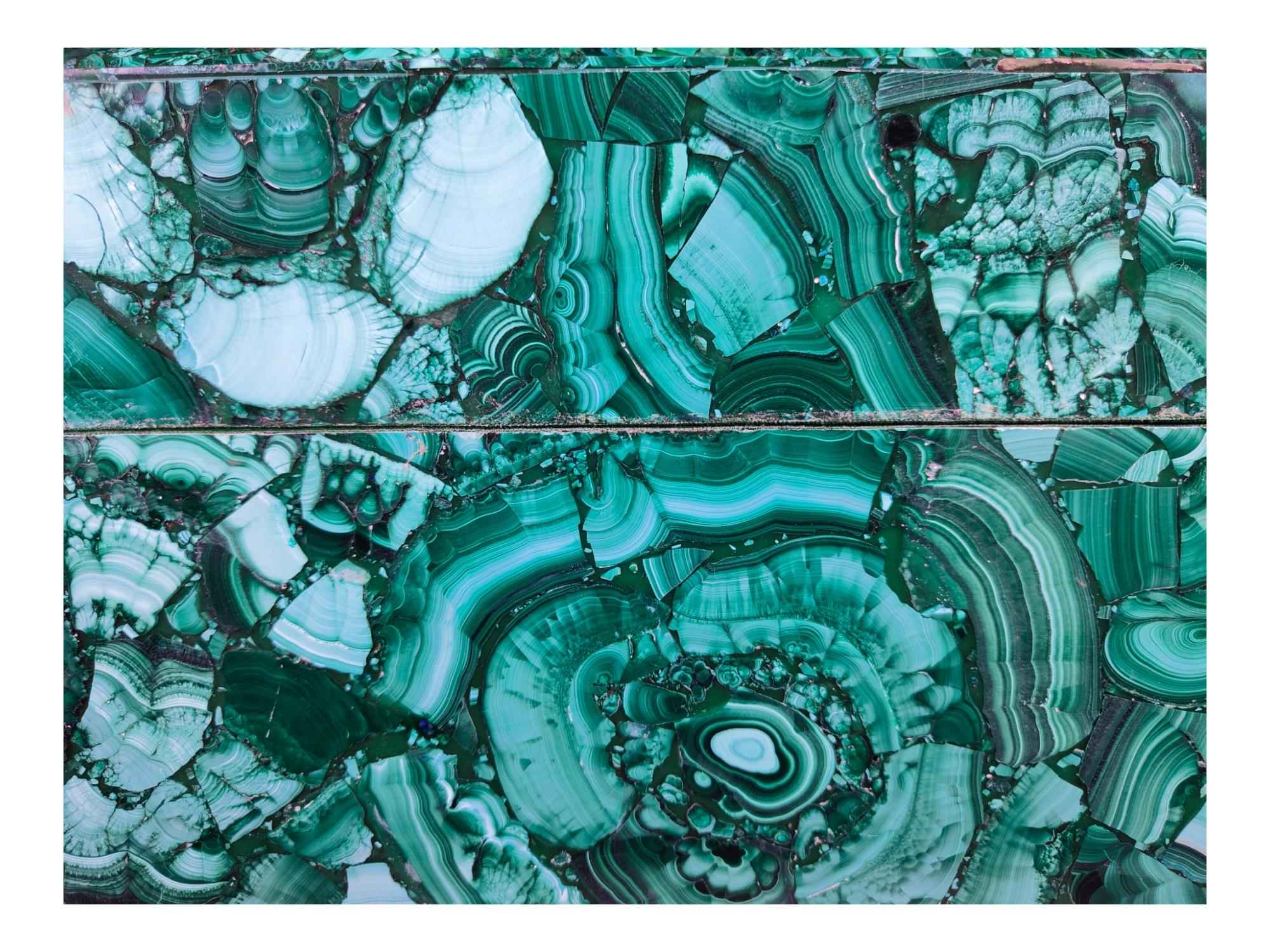 Large Malachite Box from the Mid-20th Century For Sale 7
