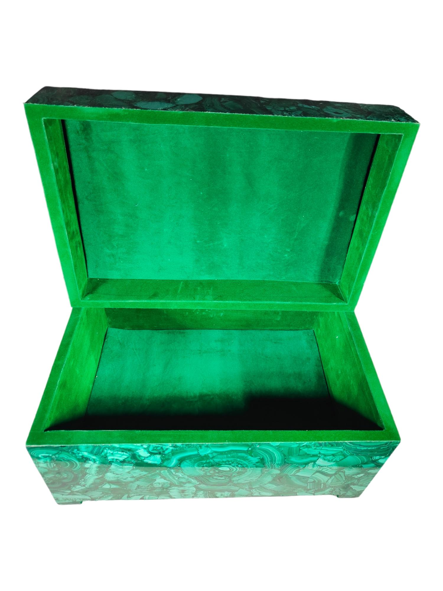 Large Malachite Box from the Mid-20th Century For Sale 9