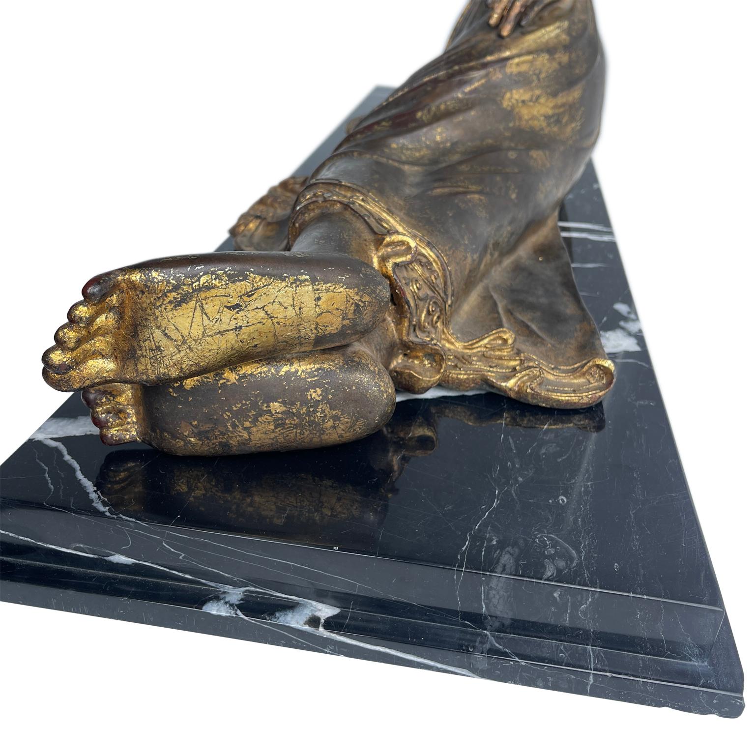 Large Mandalay Style Gilt Bronze Reclining Buddha Sculpture on Black Marble Base For Sale 9