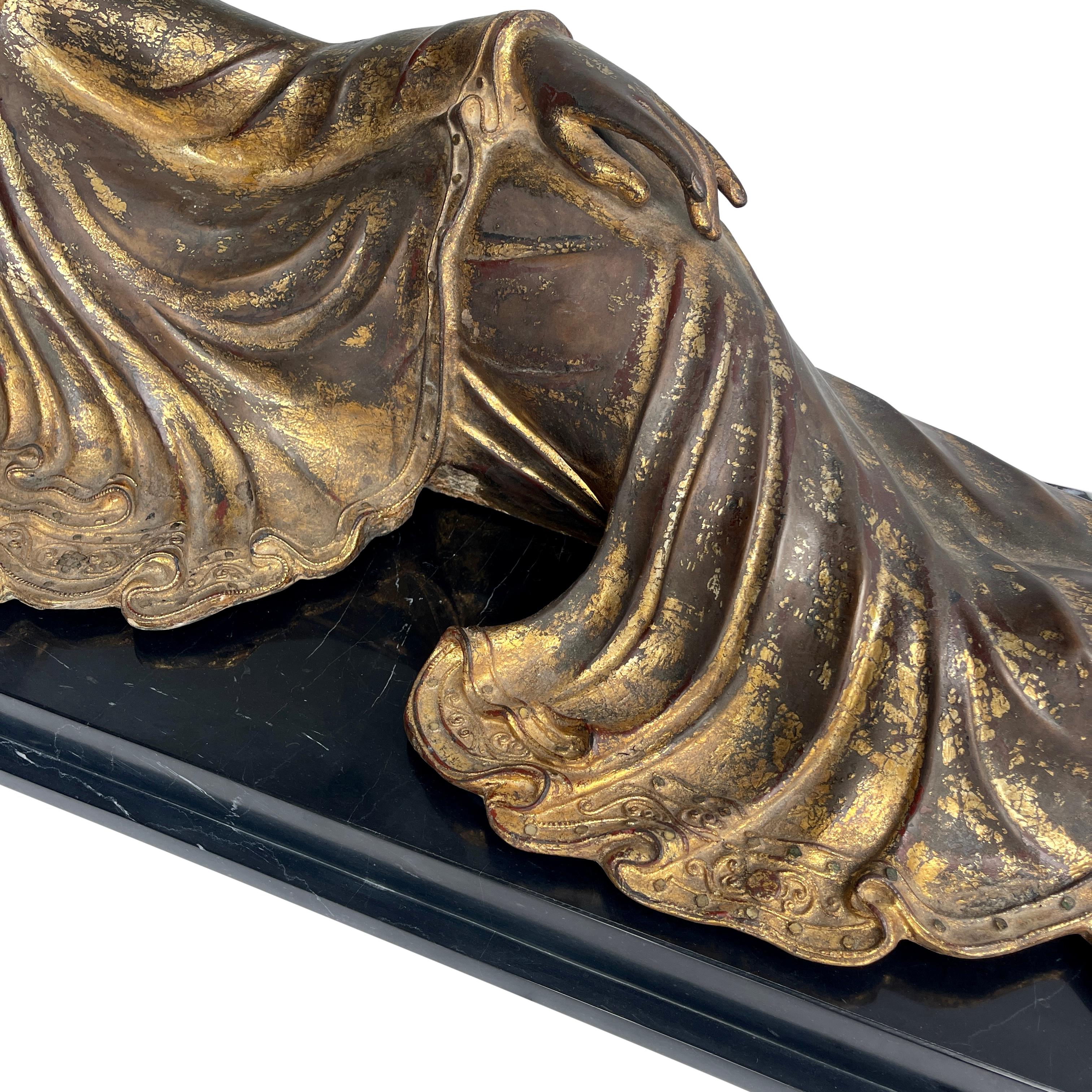 Large Mandalay Style Gilt Bronze Reclining Buddha Sculpture on Black Marble Base For Sale 4