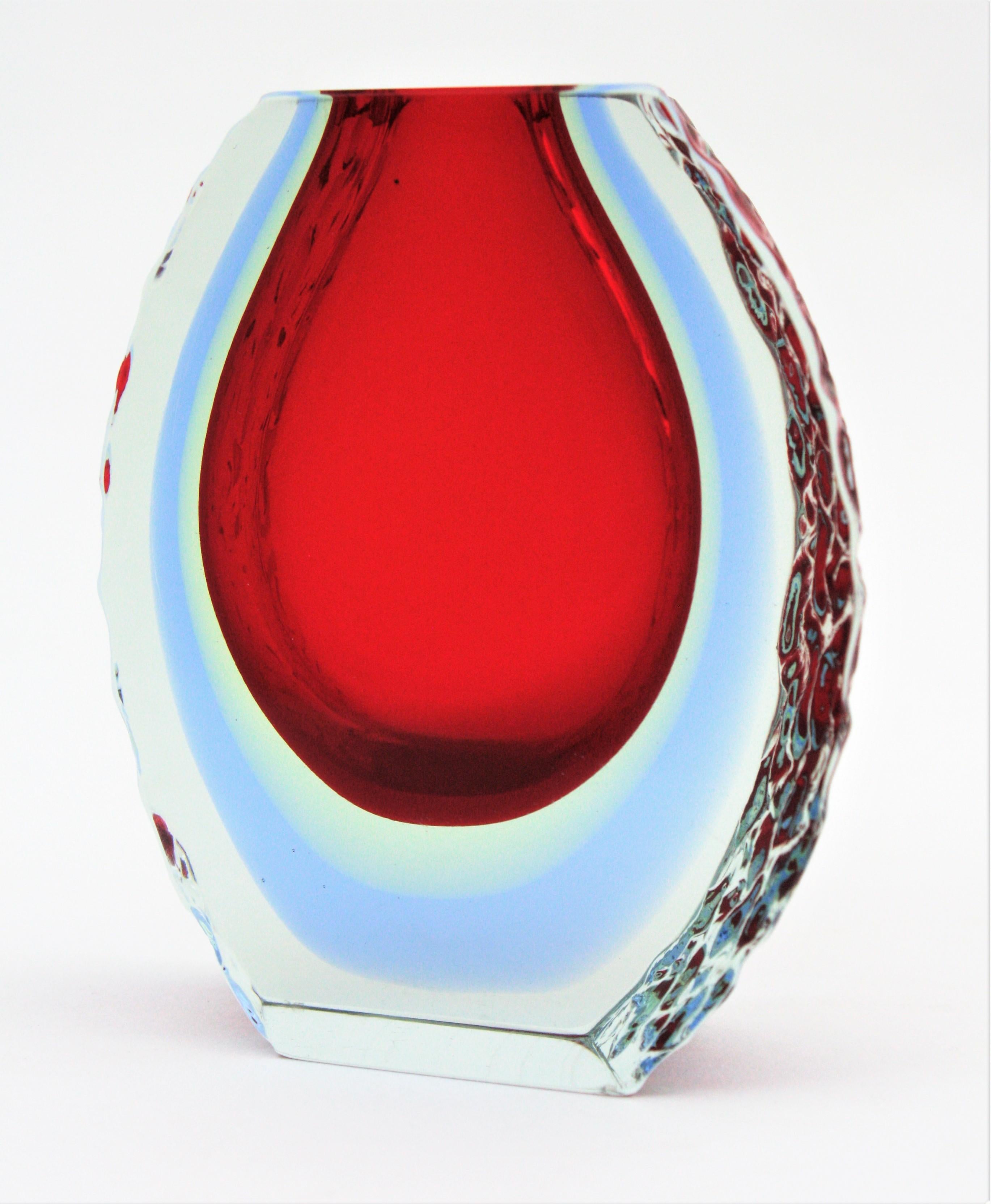 Large Mandruzzato Murano Faceted Textured Red, Blue, Yellow Sommerso Glass Vase 6