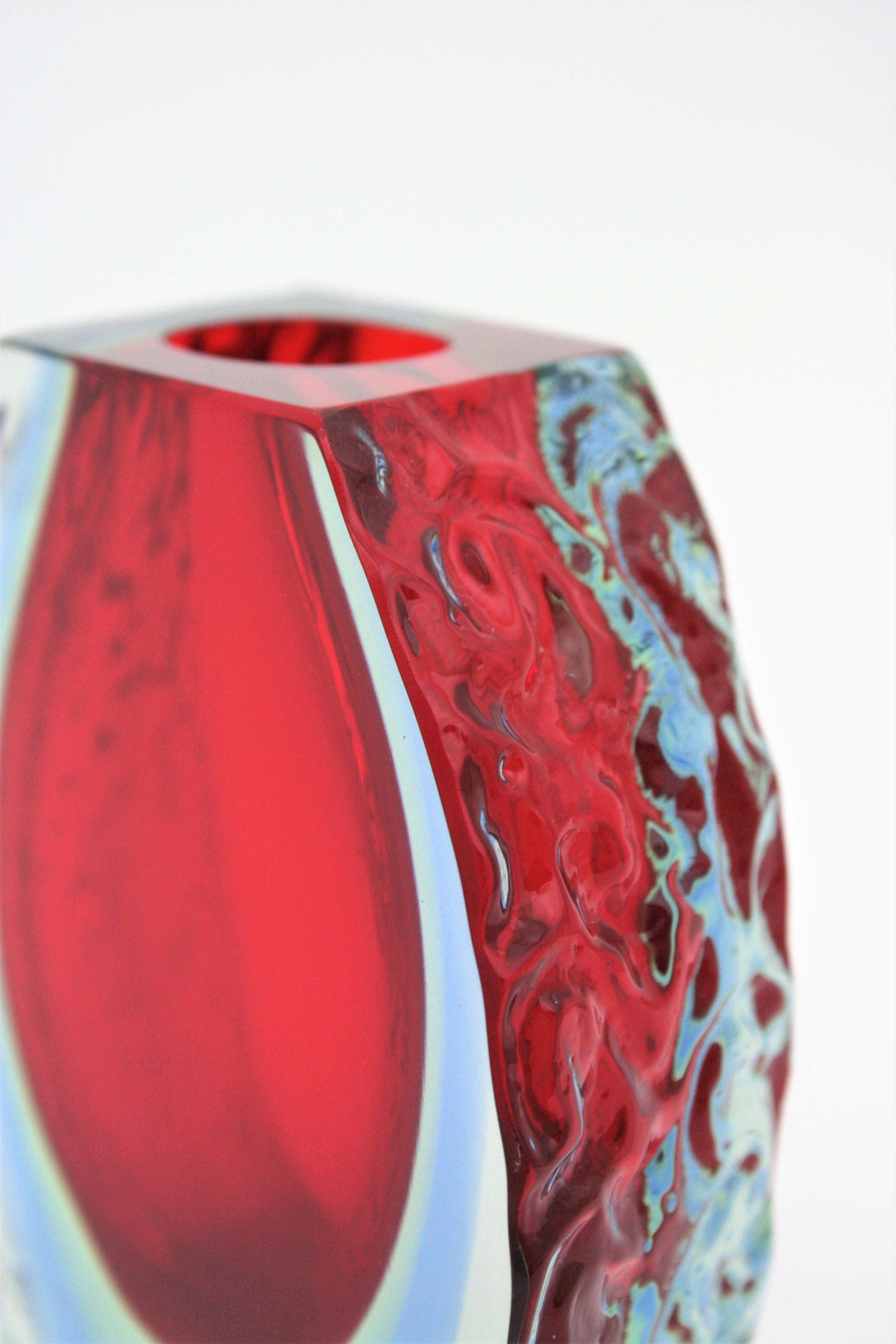Large Mandruzzato Murano Faceted Textured Red, Blue, Yellow Sommerso Glass Vase 8